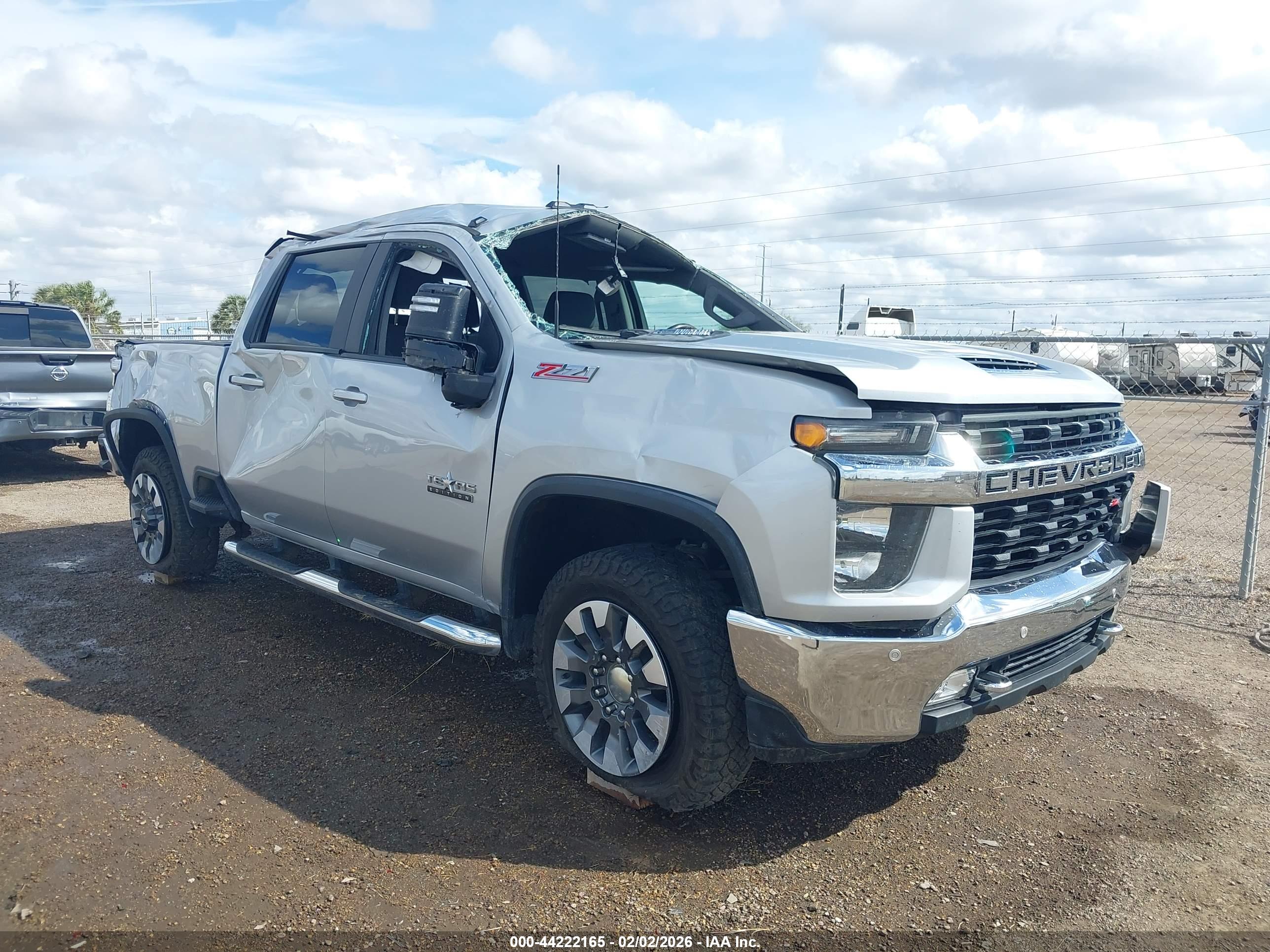CHEVROLET SILVERADO image 2