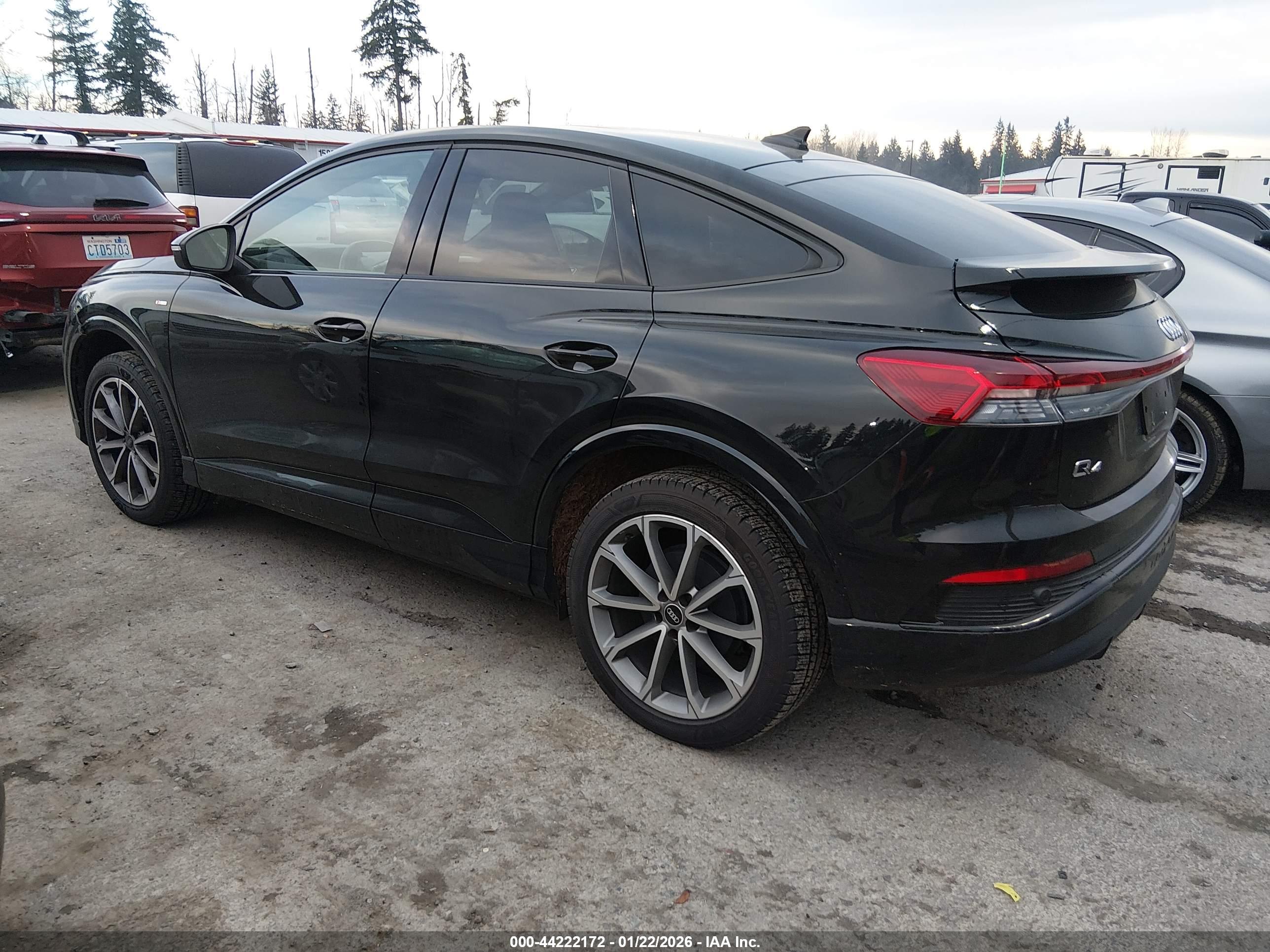AUDI Q4 image 3