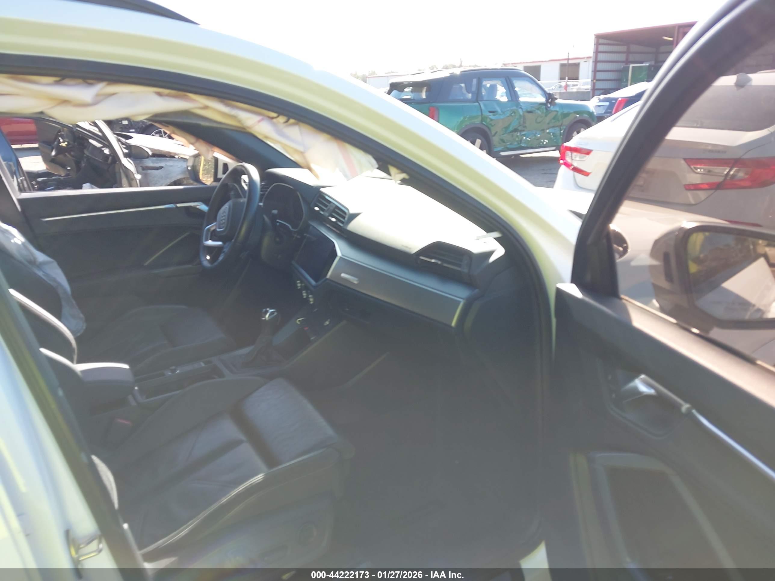AUDI Q3 image 5