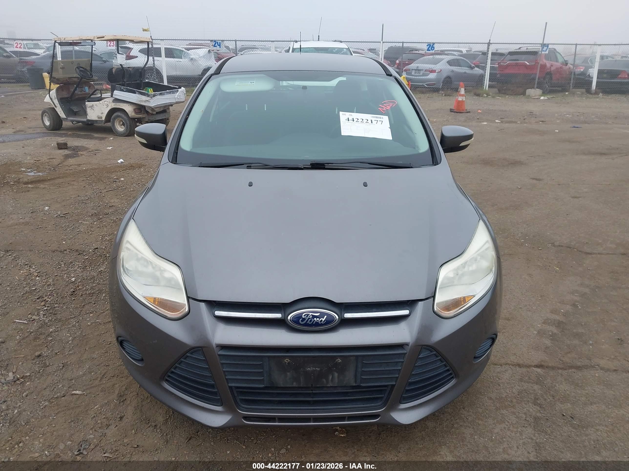 FORD FOCUS image 6