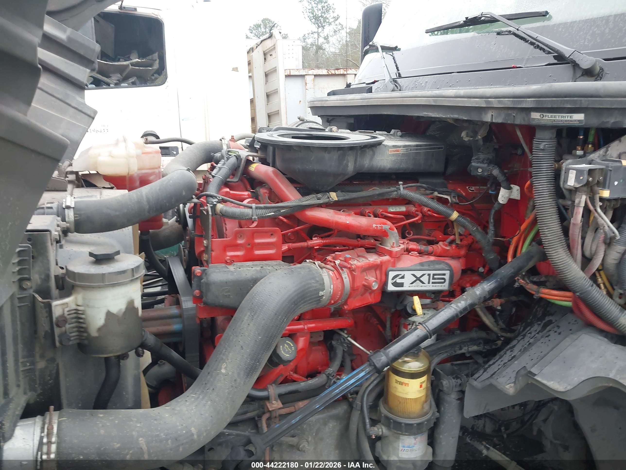 INTERNATIONAL LT image 10
