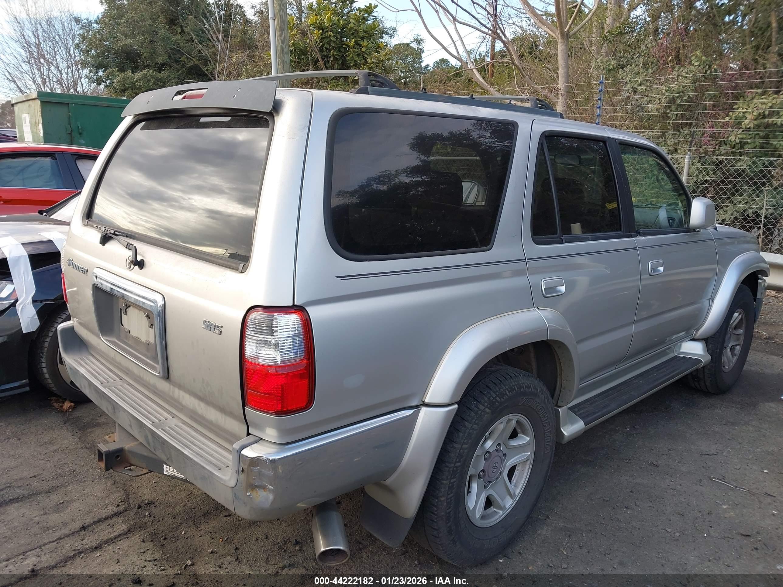 TOYOTA 4RUNNER image 4