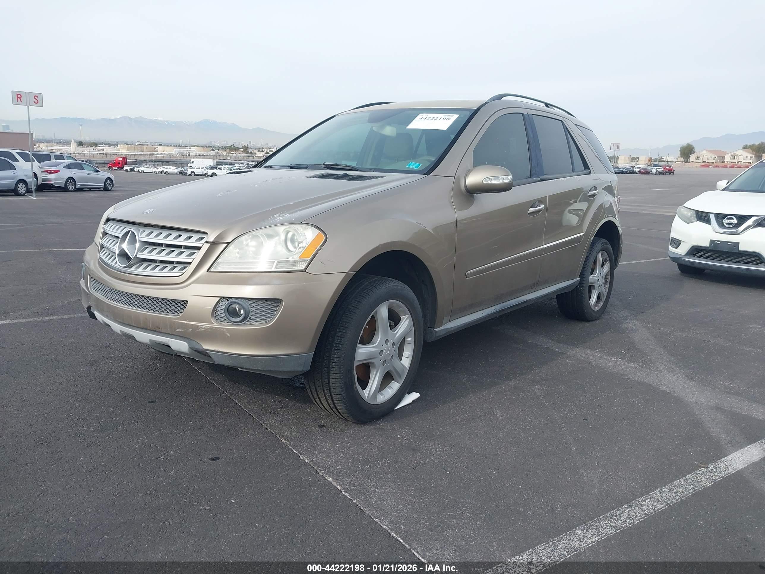 MERCEDES-BENZ ML image 2