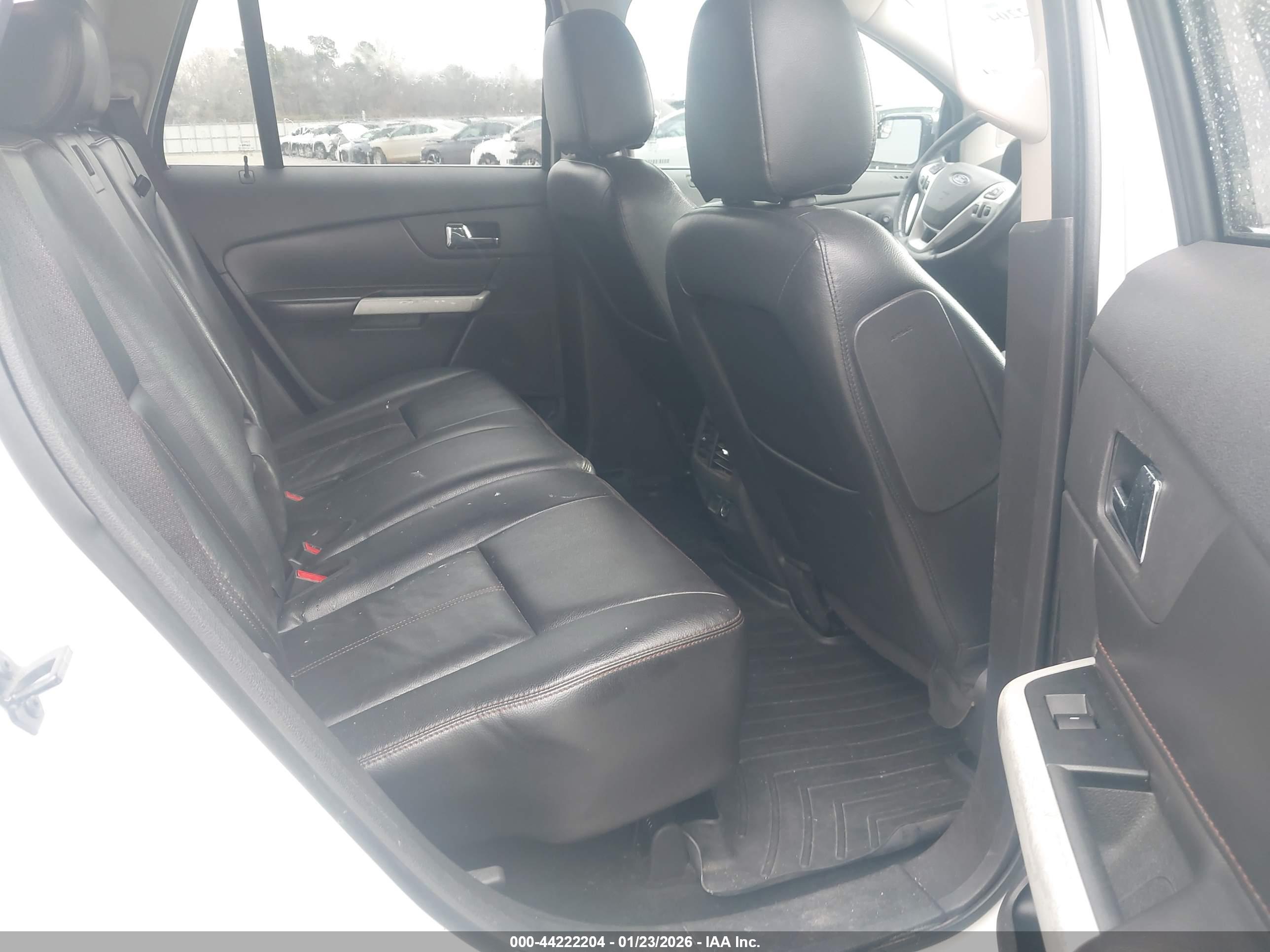FORD EDGE image 8