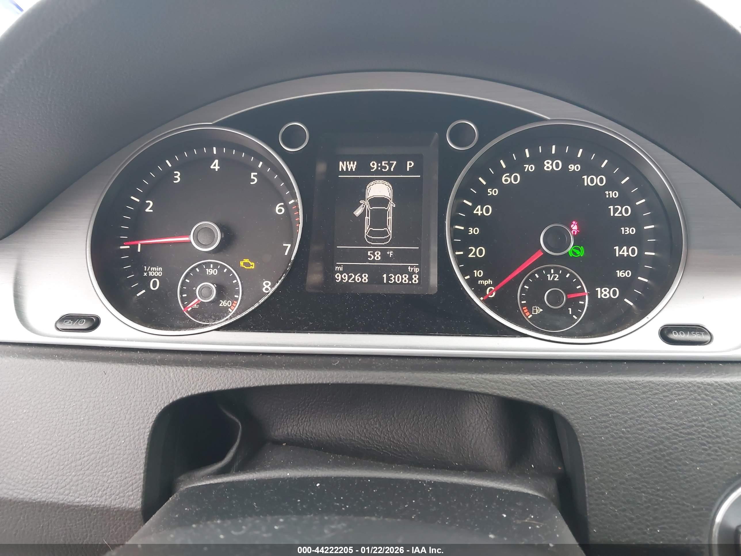 VOLKSWAGEN CC image 7