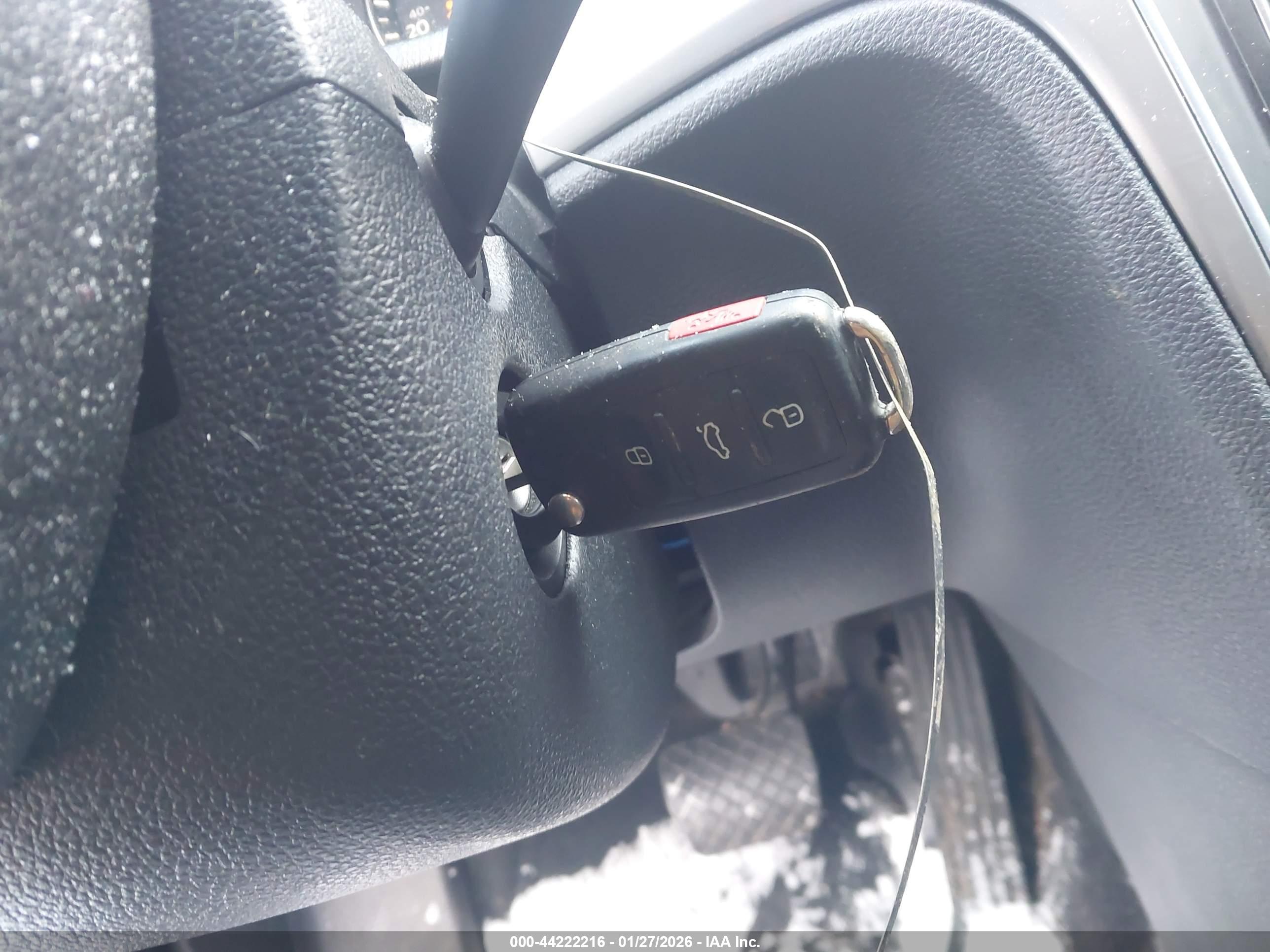VOLKSWAGEN PASSAT image 11