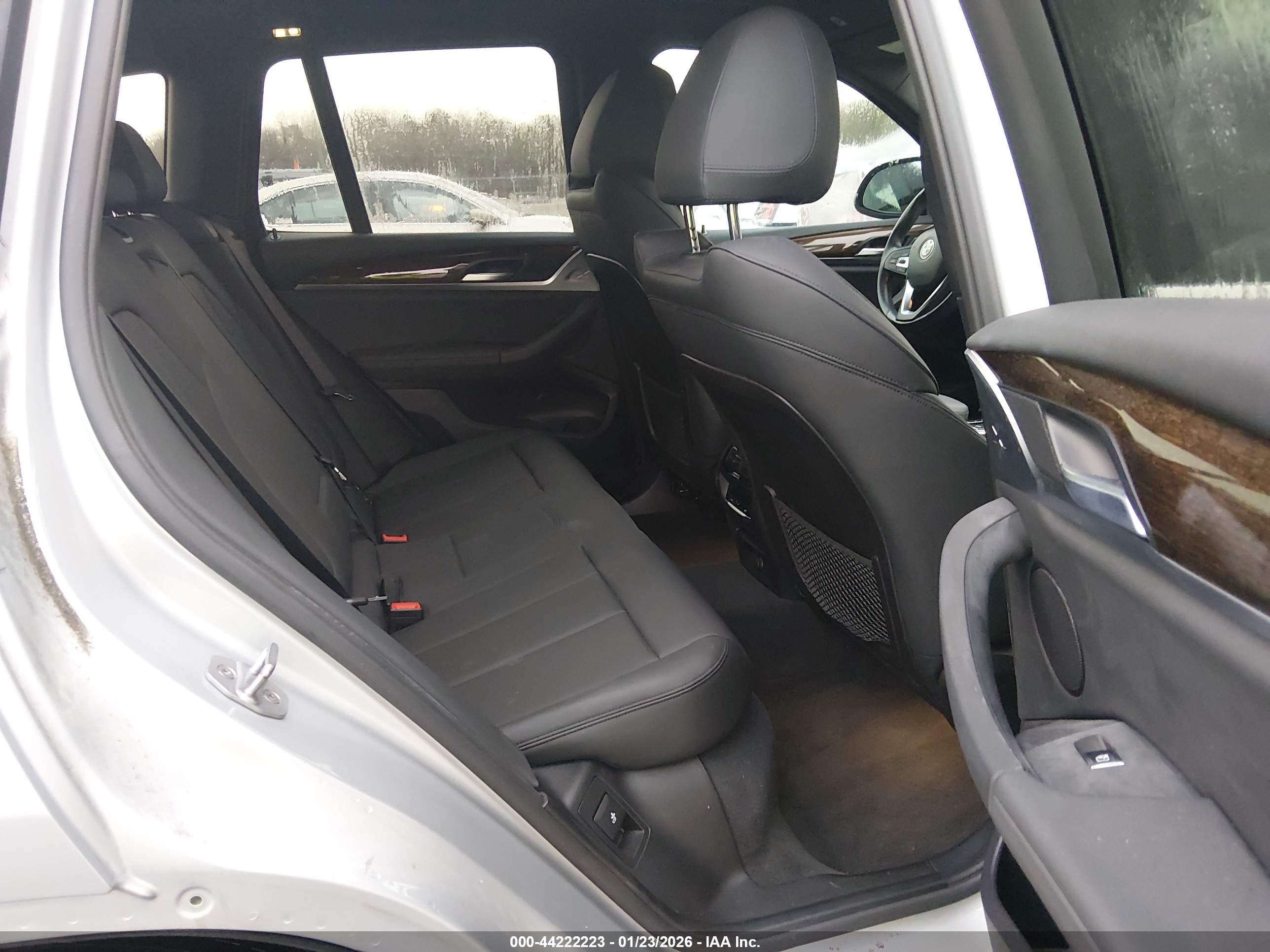 BMW X3 image 8