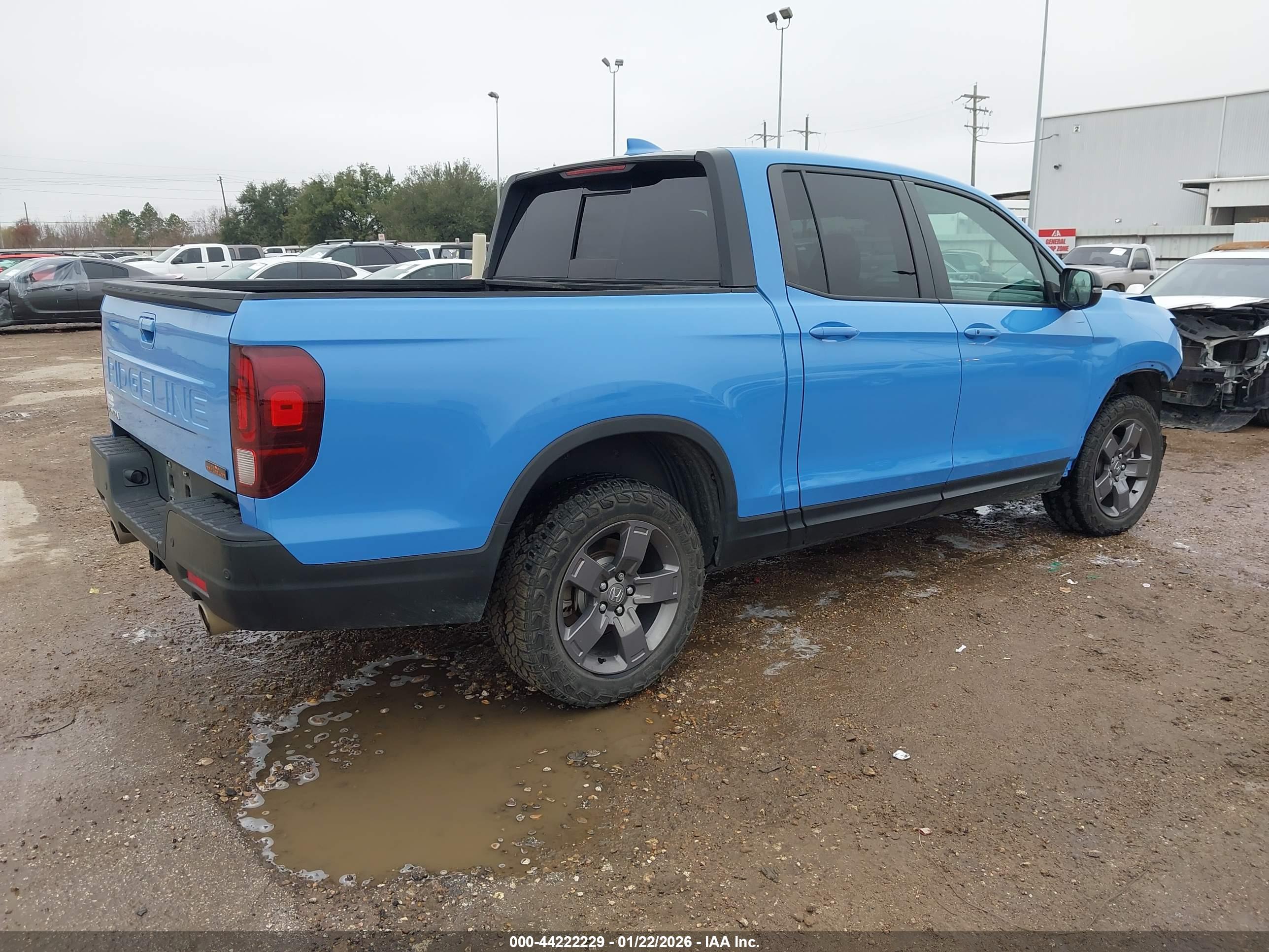 HONDA RIDGELINE image 4
