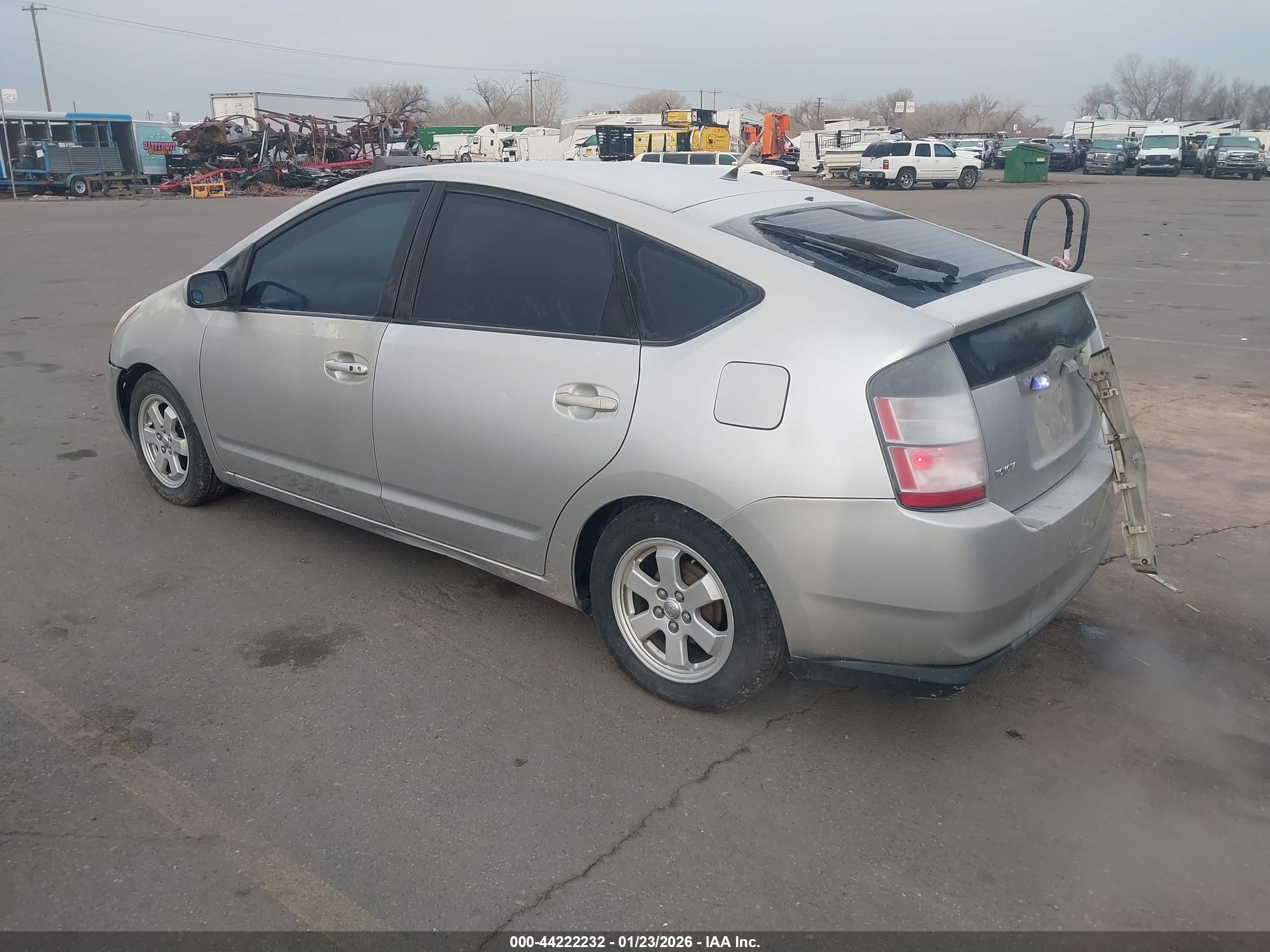 TOYOTA PRIUS image 3