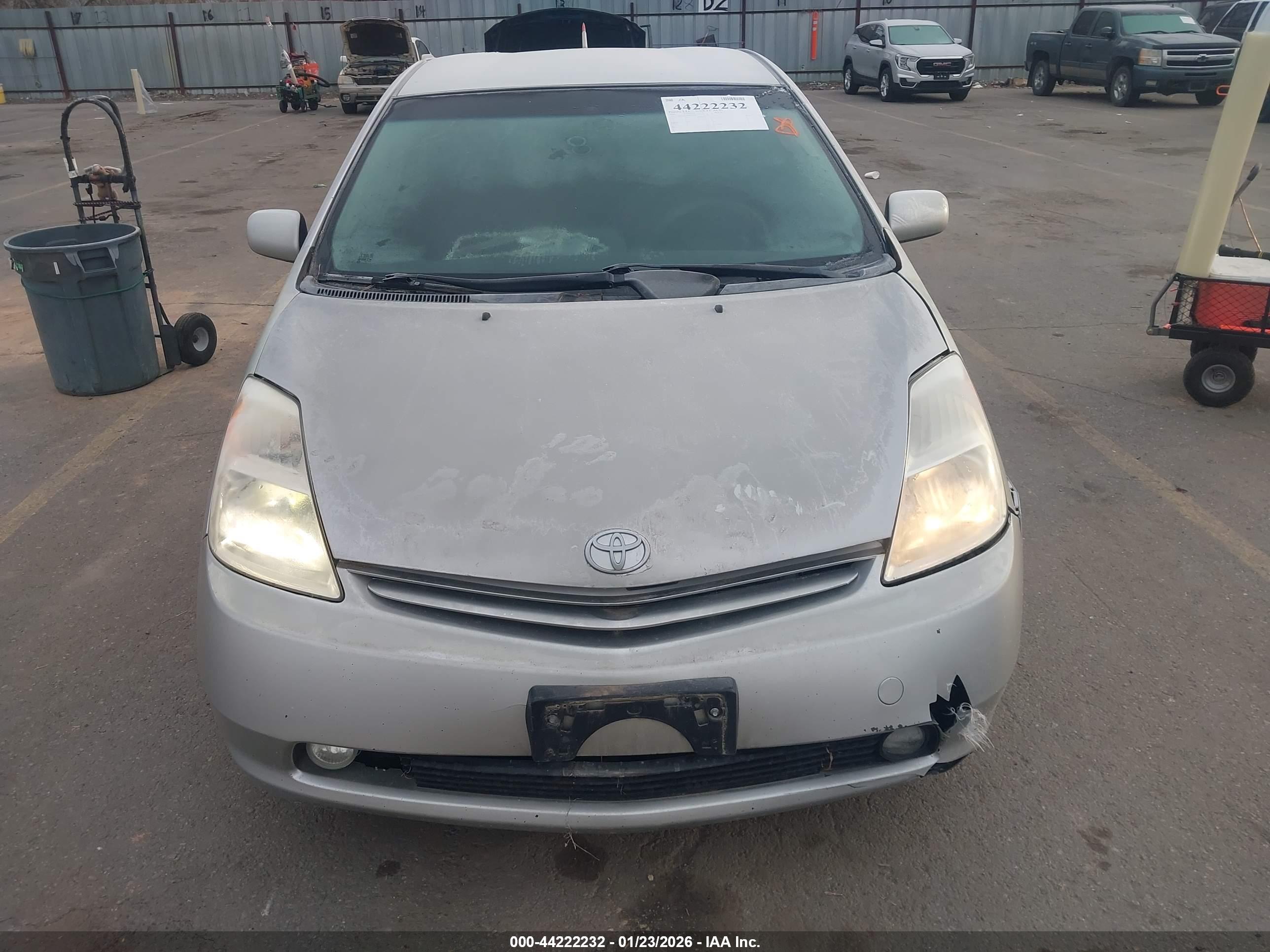 TOYOTA PRIUS image 6