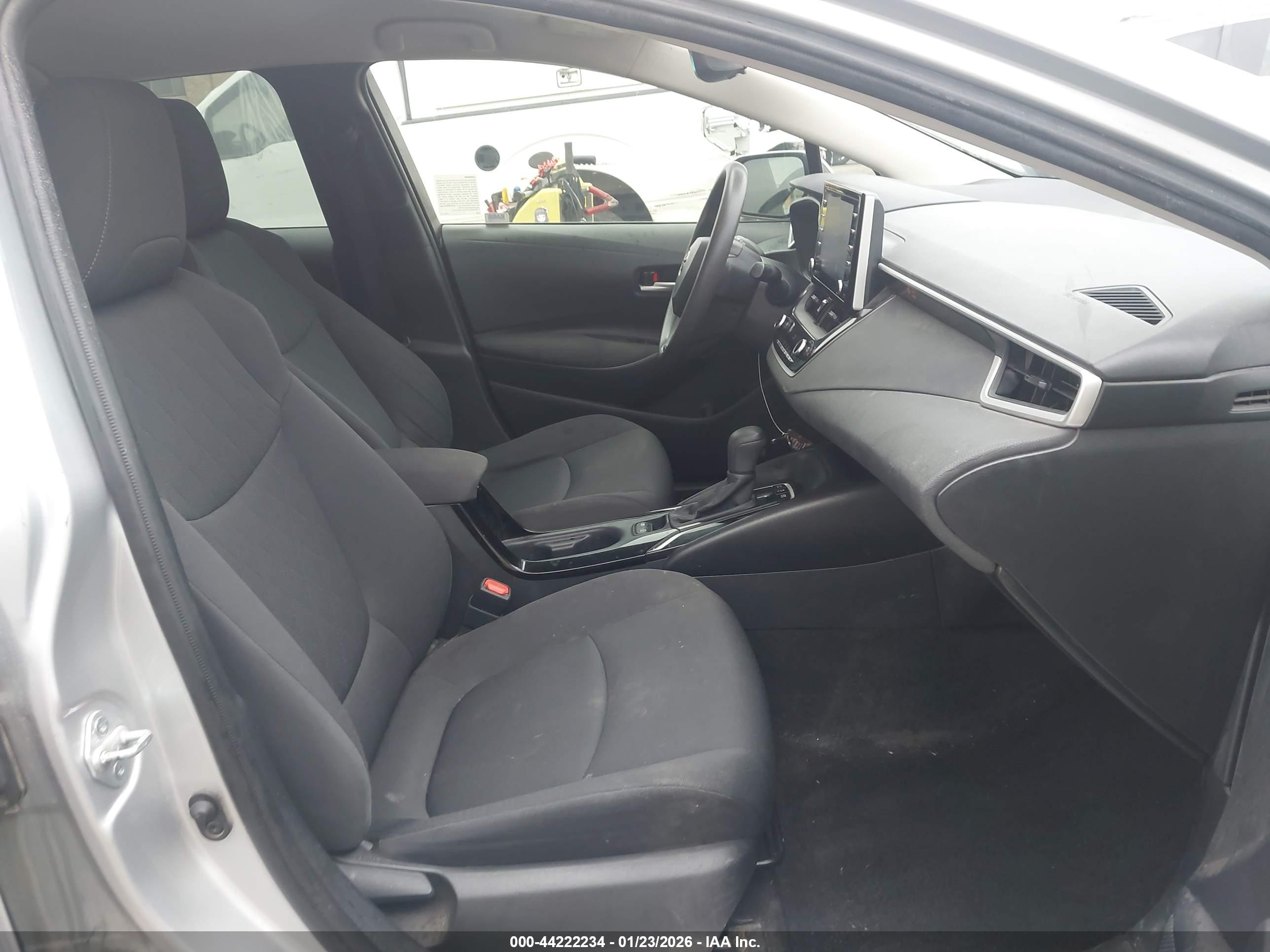 TOYOTA COROLLA image 5