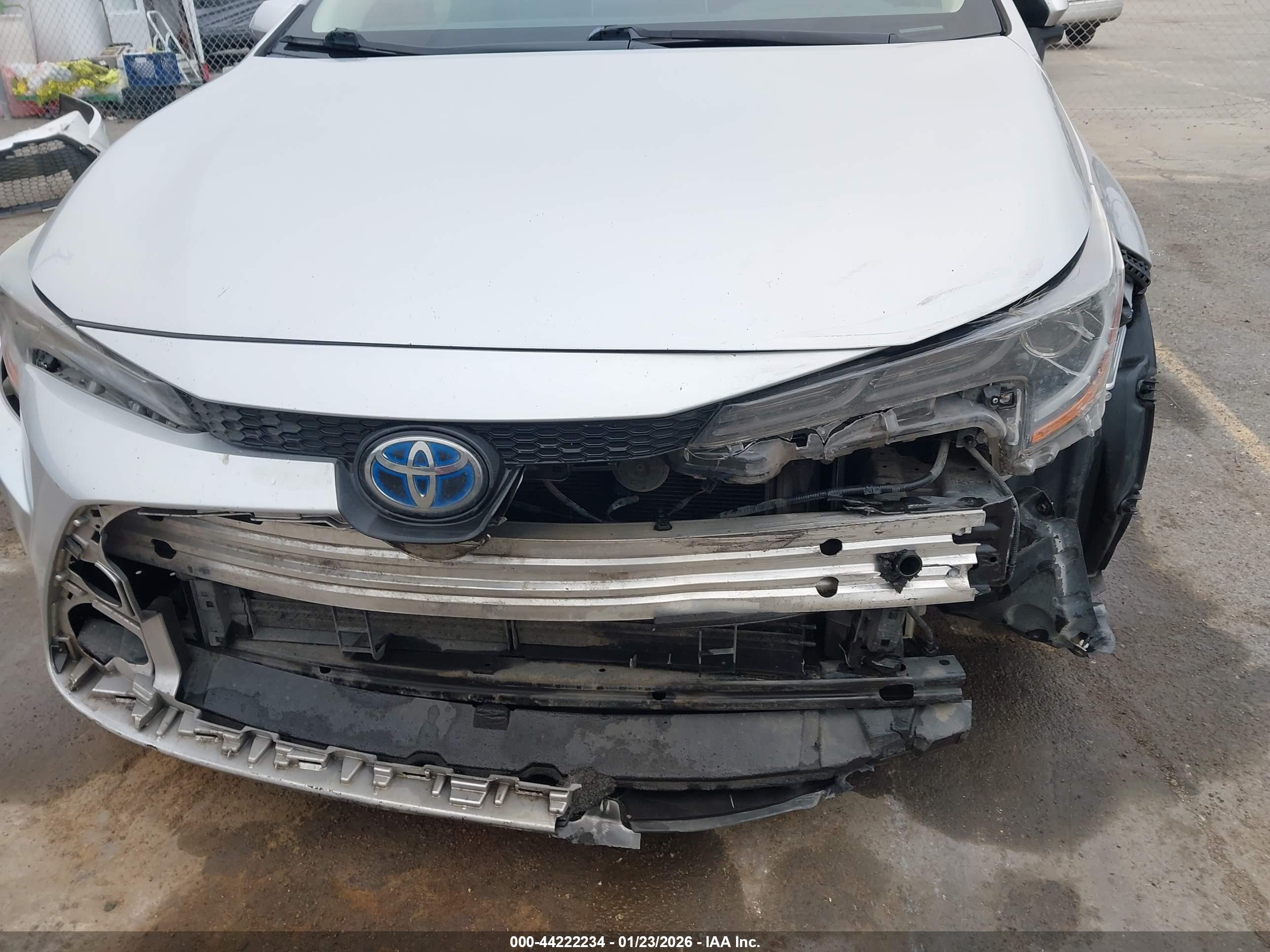 TOYOTA COROLLA image 6