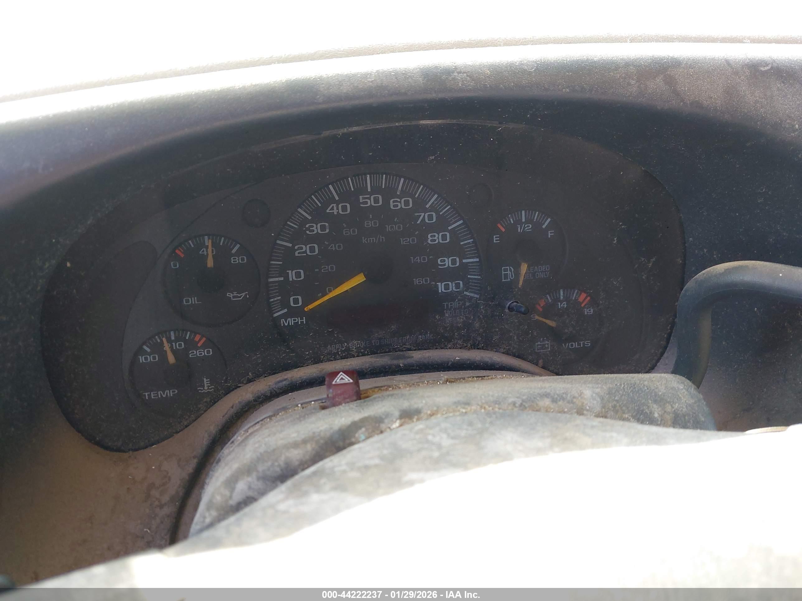 CHEVROLET EXPRESS image 7