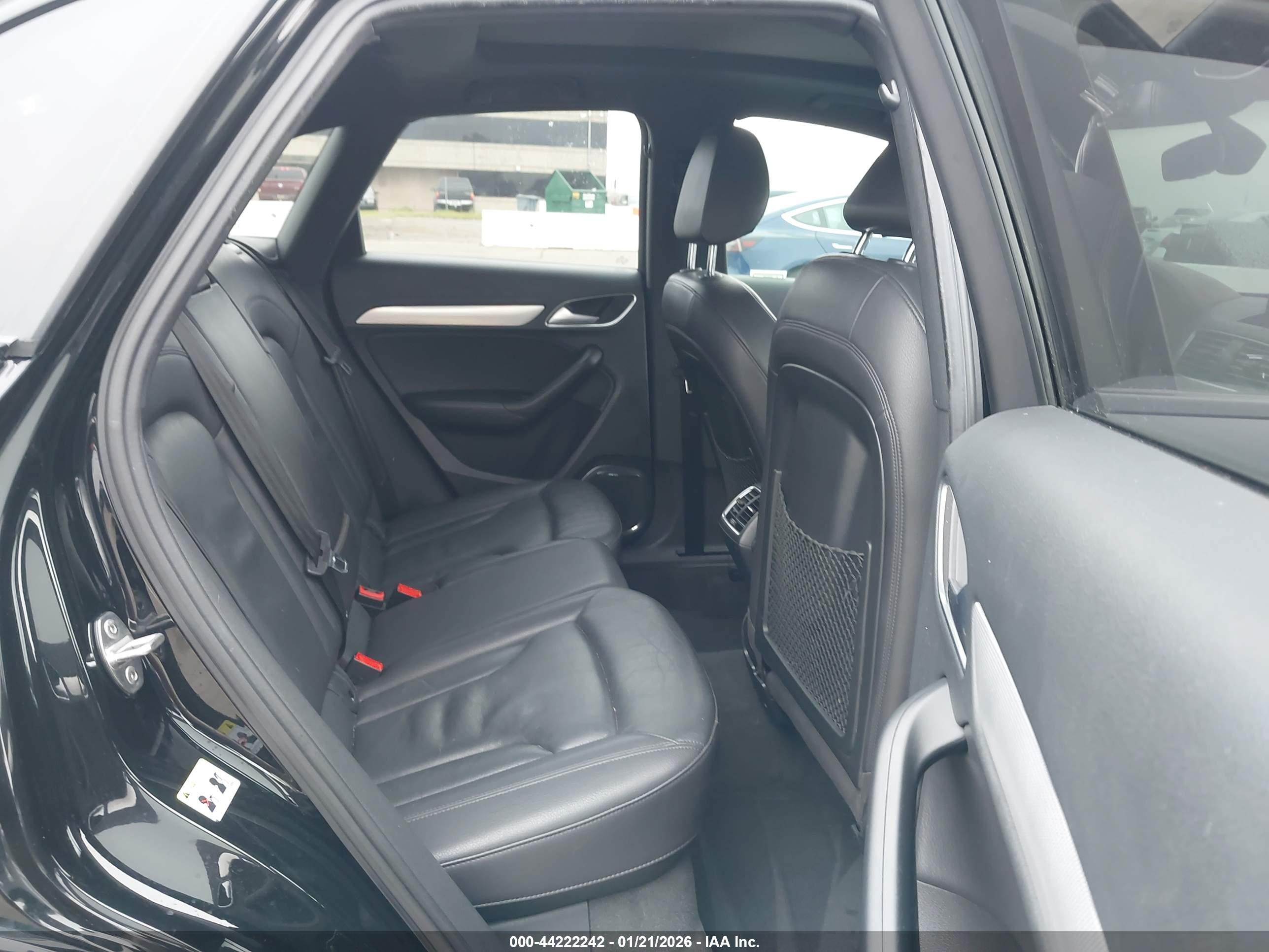 AUDI Q3 image 8