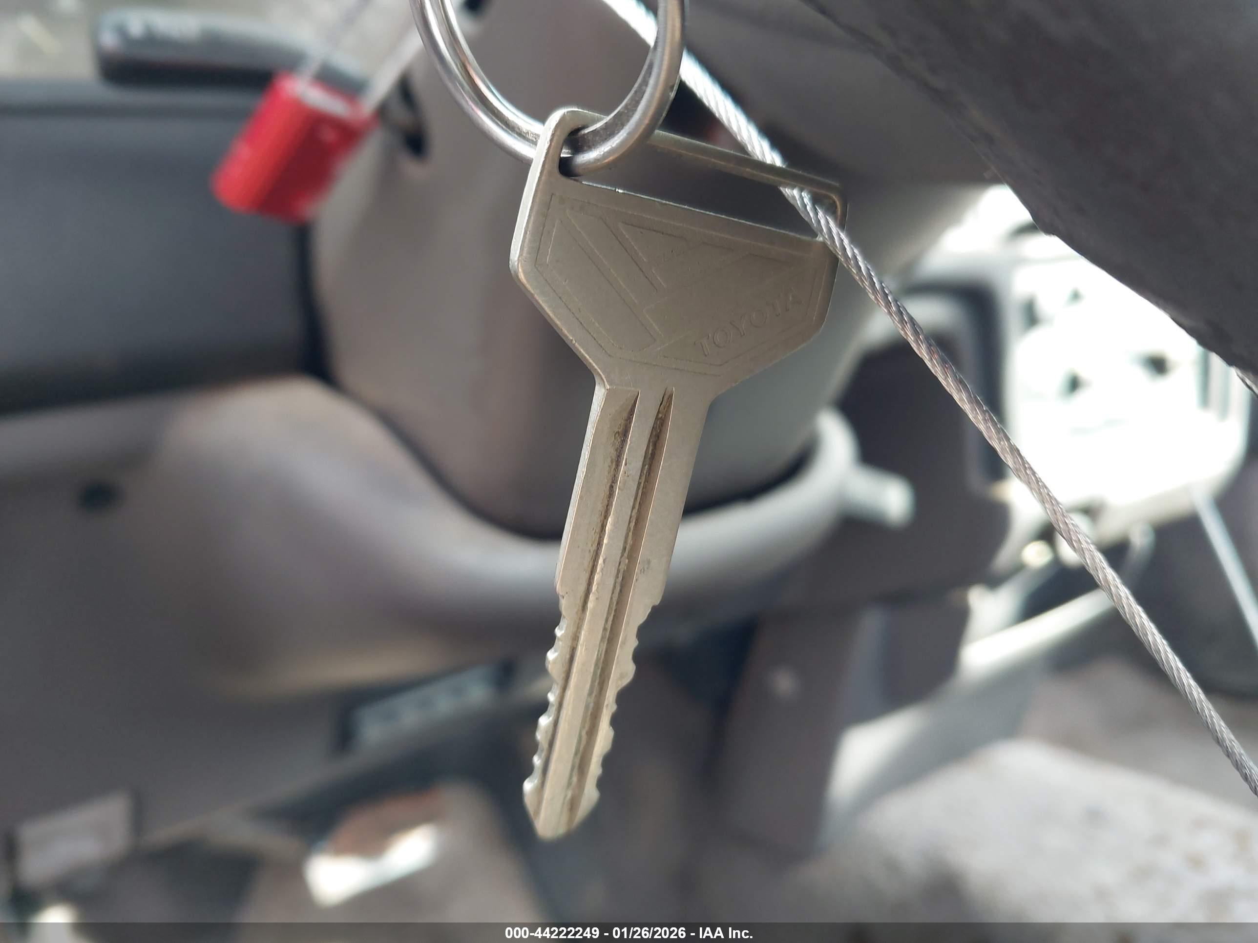 TOYOTA PICKUP image 11
