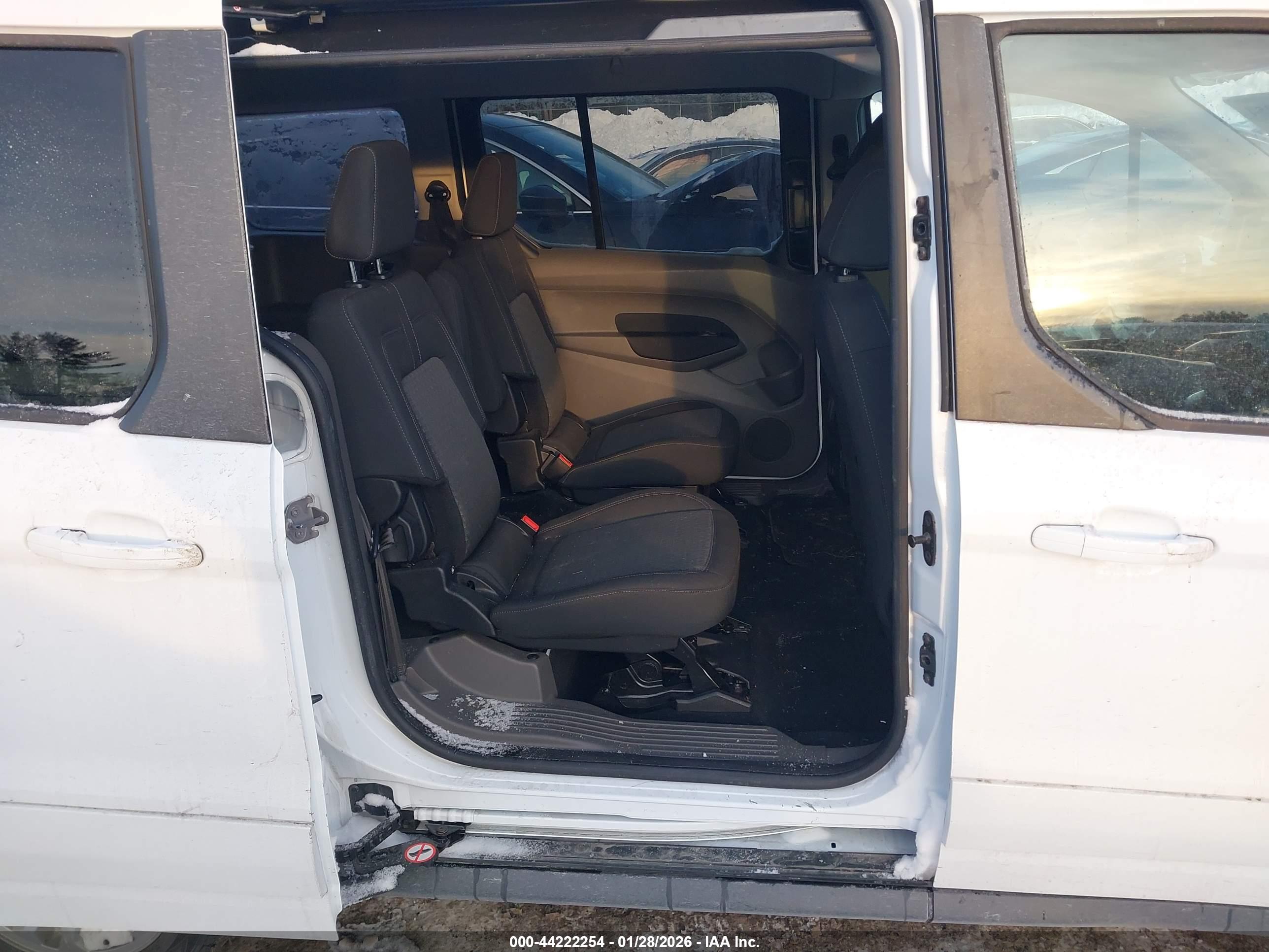 FORD TRANSIT image 8