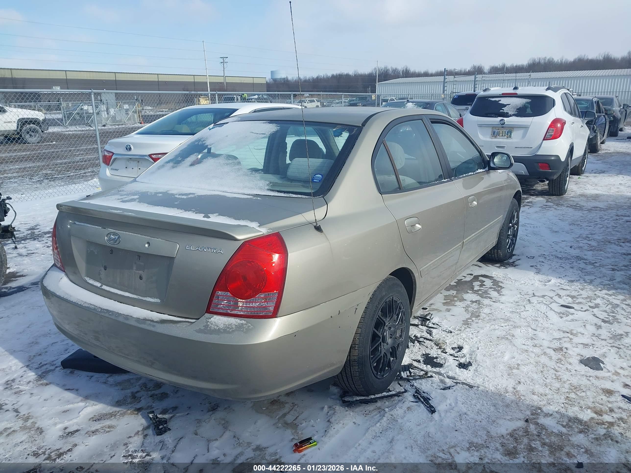 HYUNDAI ELANTRA image 4