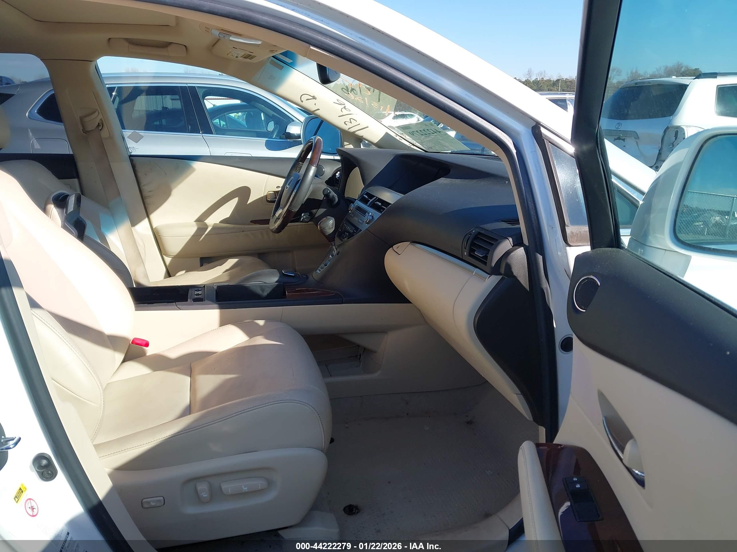 LEXUS RX image 5