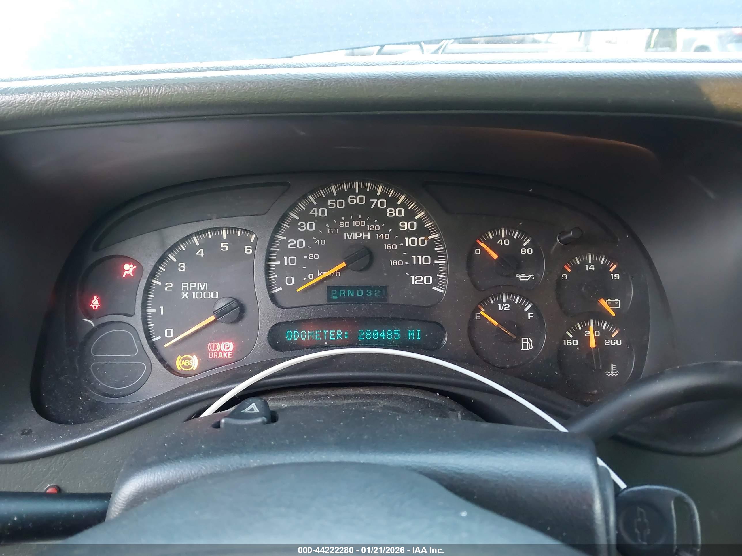 CHEVROLET TAHOE image 7