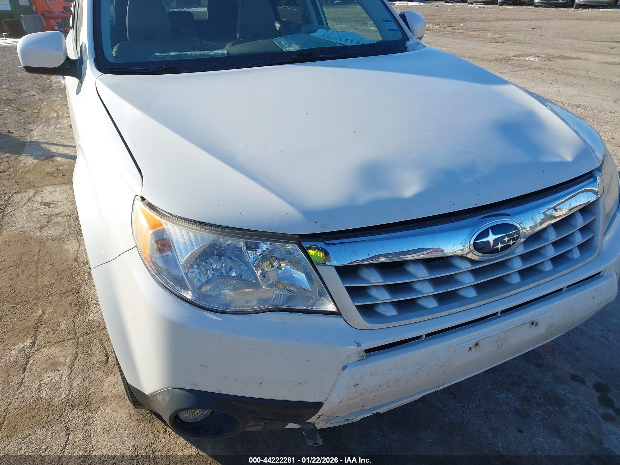 SUBARU FORESTER image 6