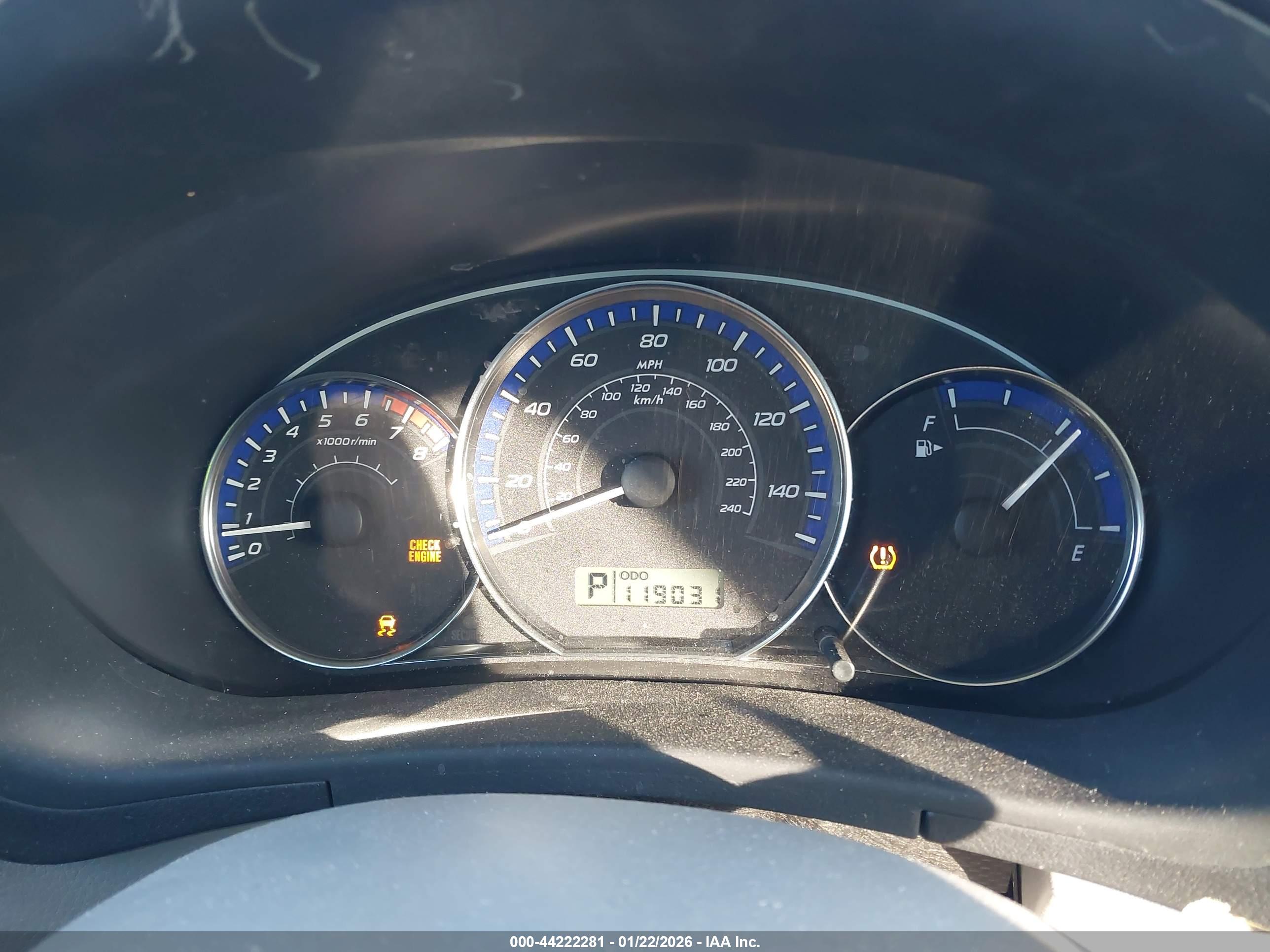 SUBARU FORESTER image 7