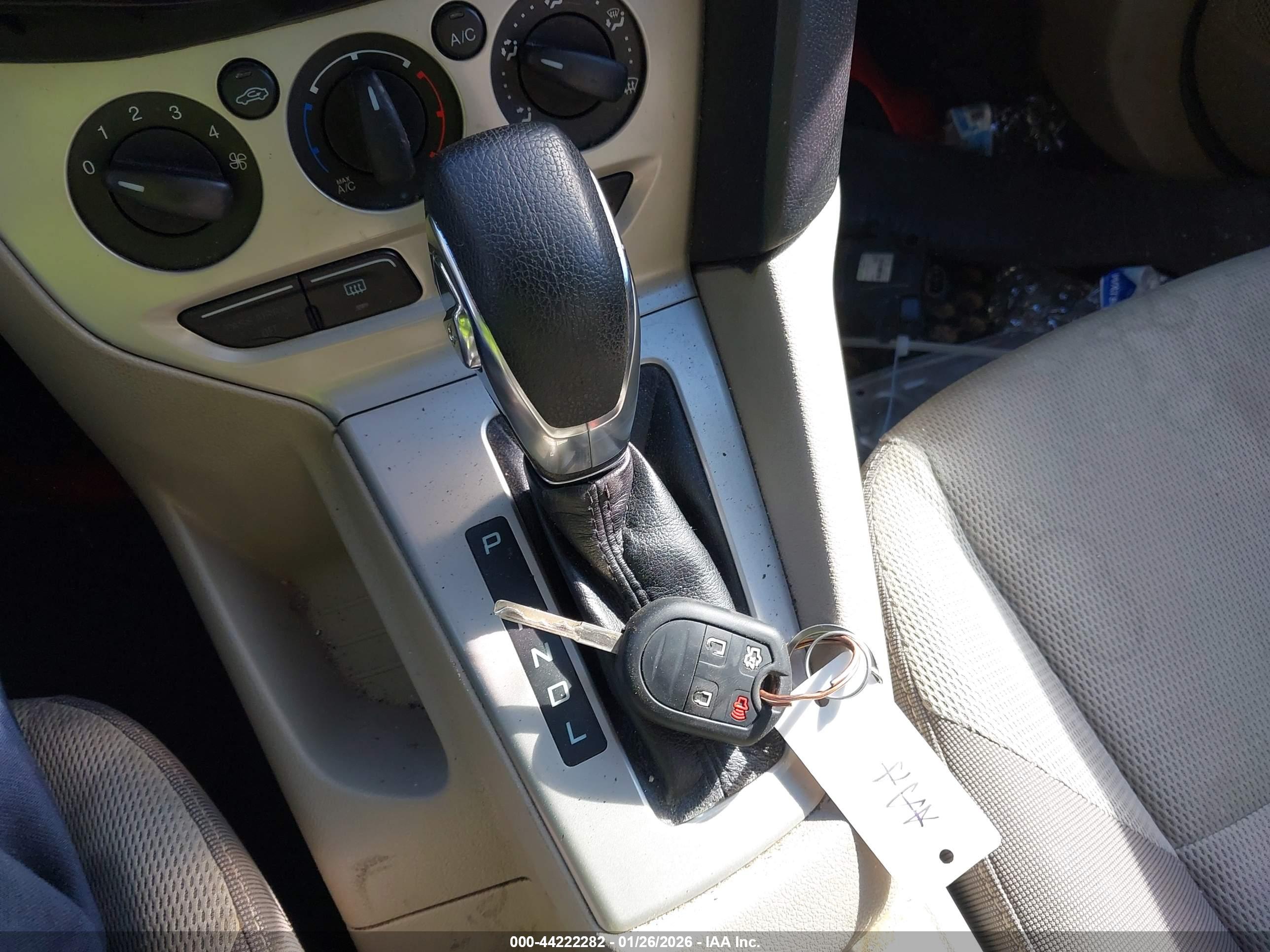 FORD FOCUS image 11