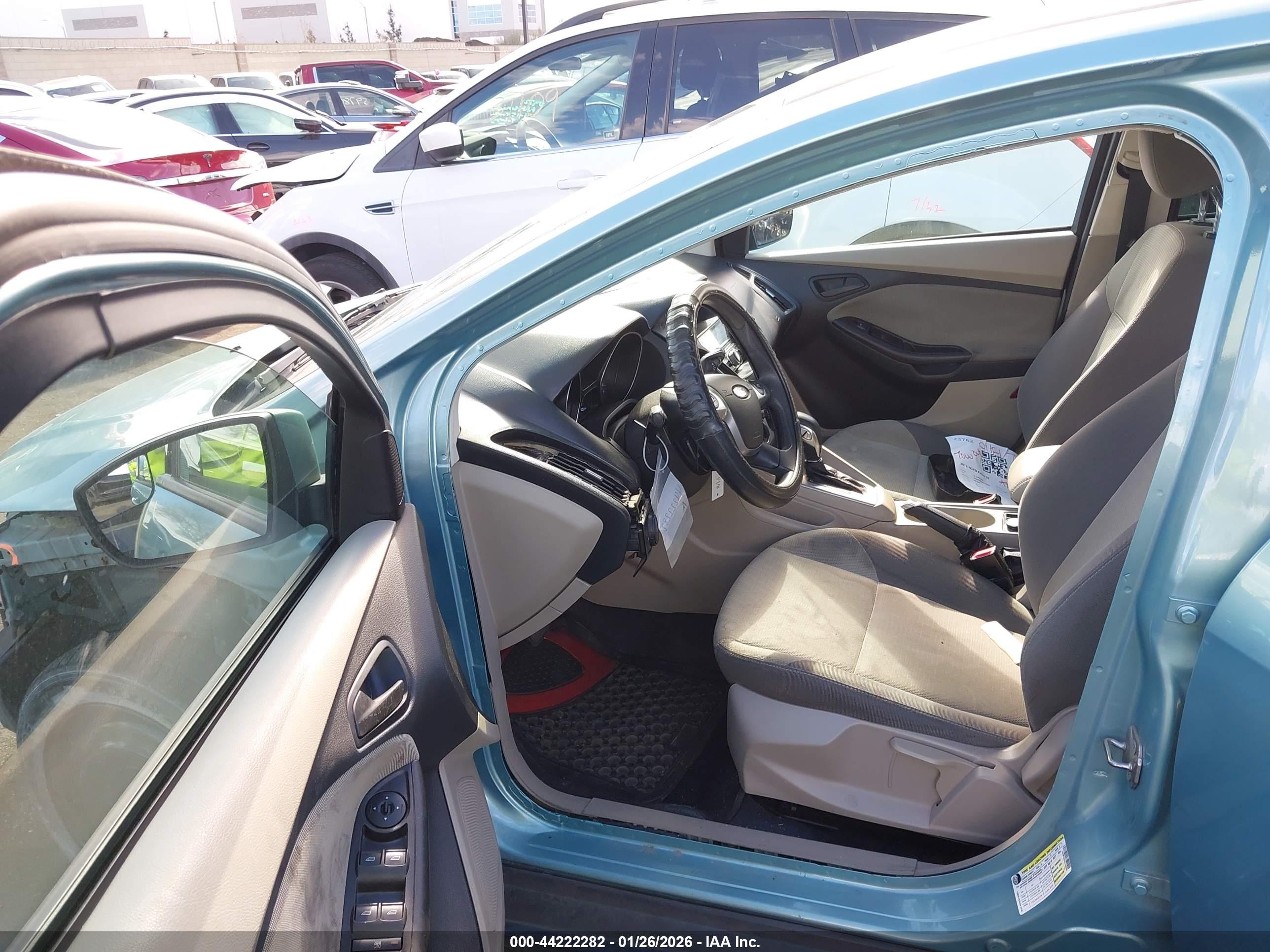 FORD FOCUS image 5