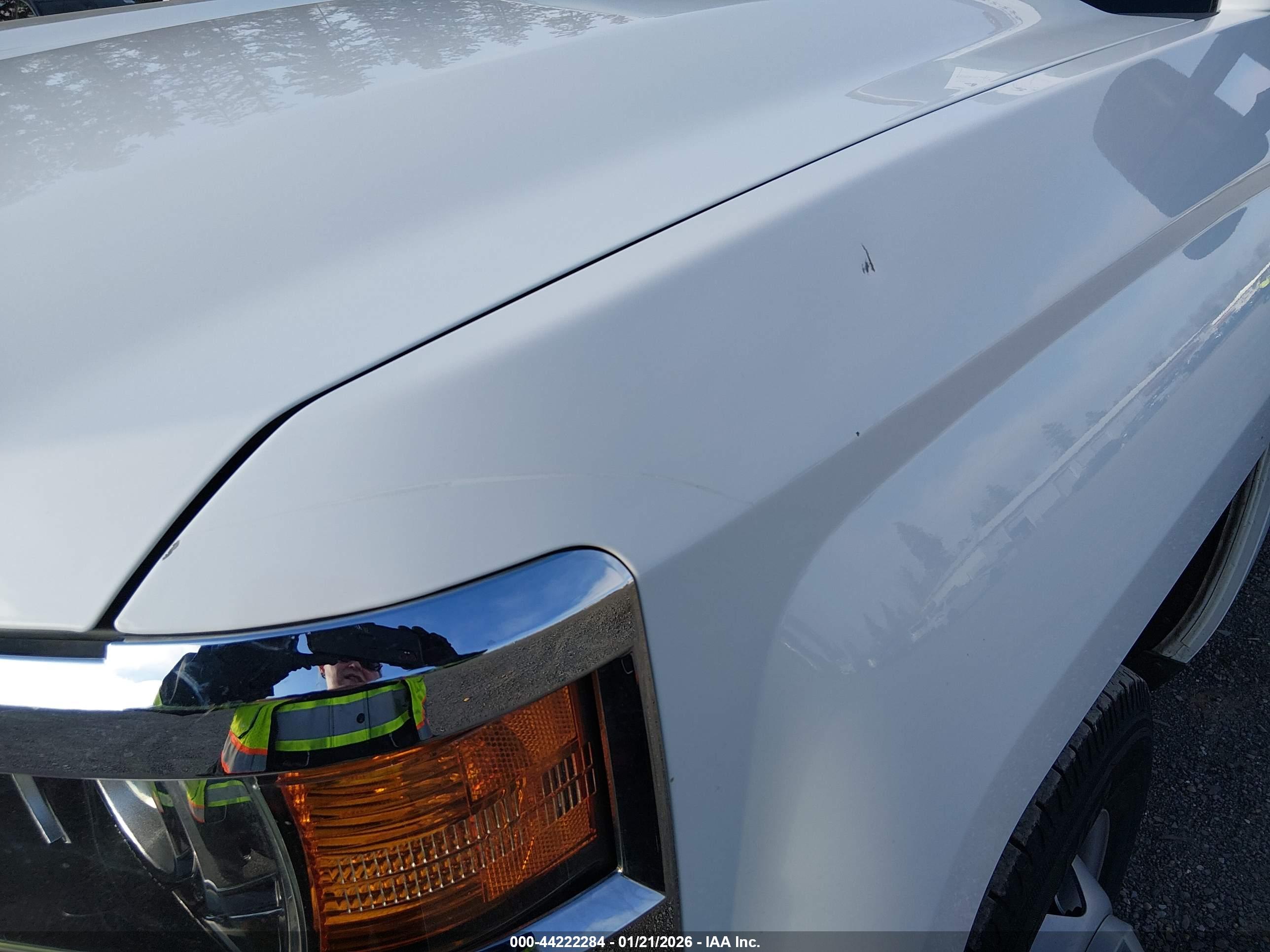 CHEVROLET SILVERADO image 6
