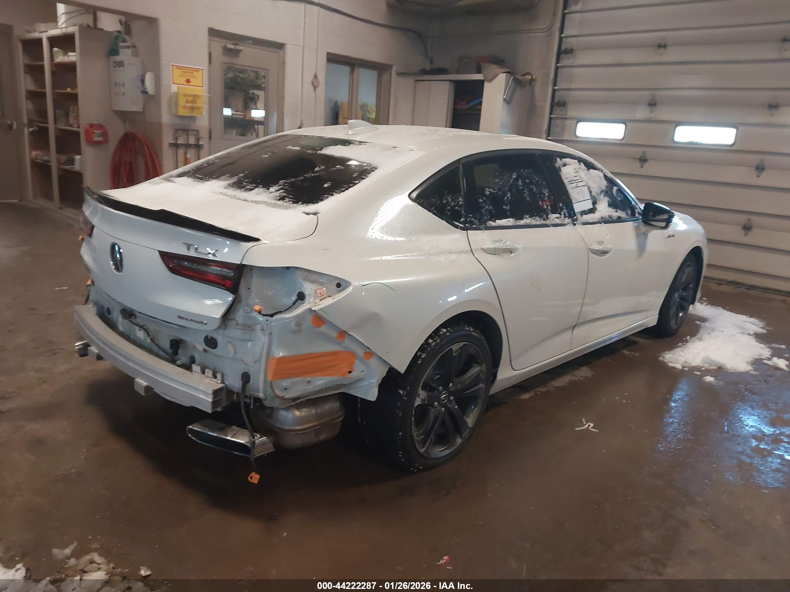ACURA TLX image 4