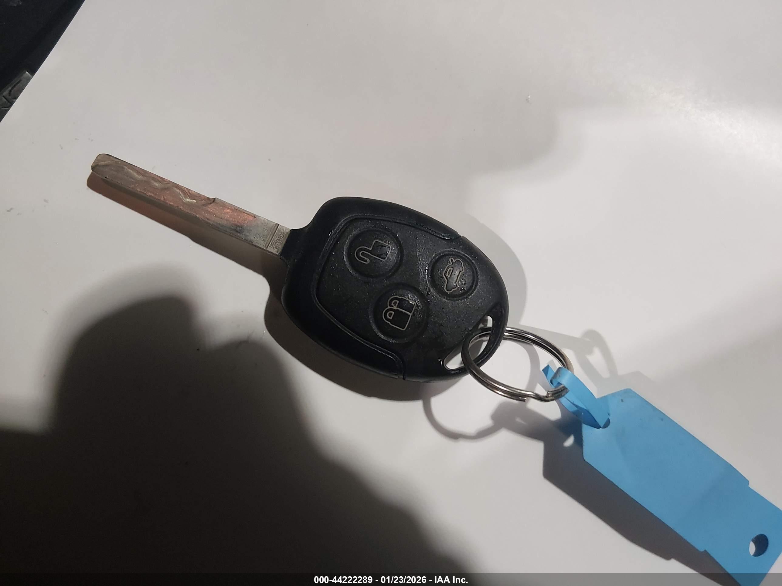 FORD FIESTA image 11