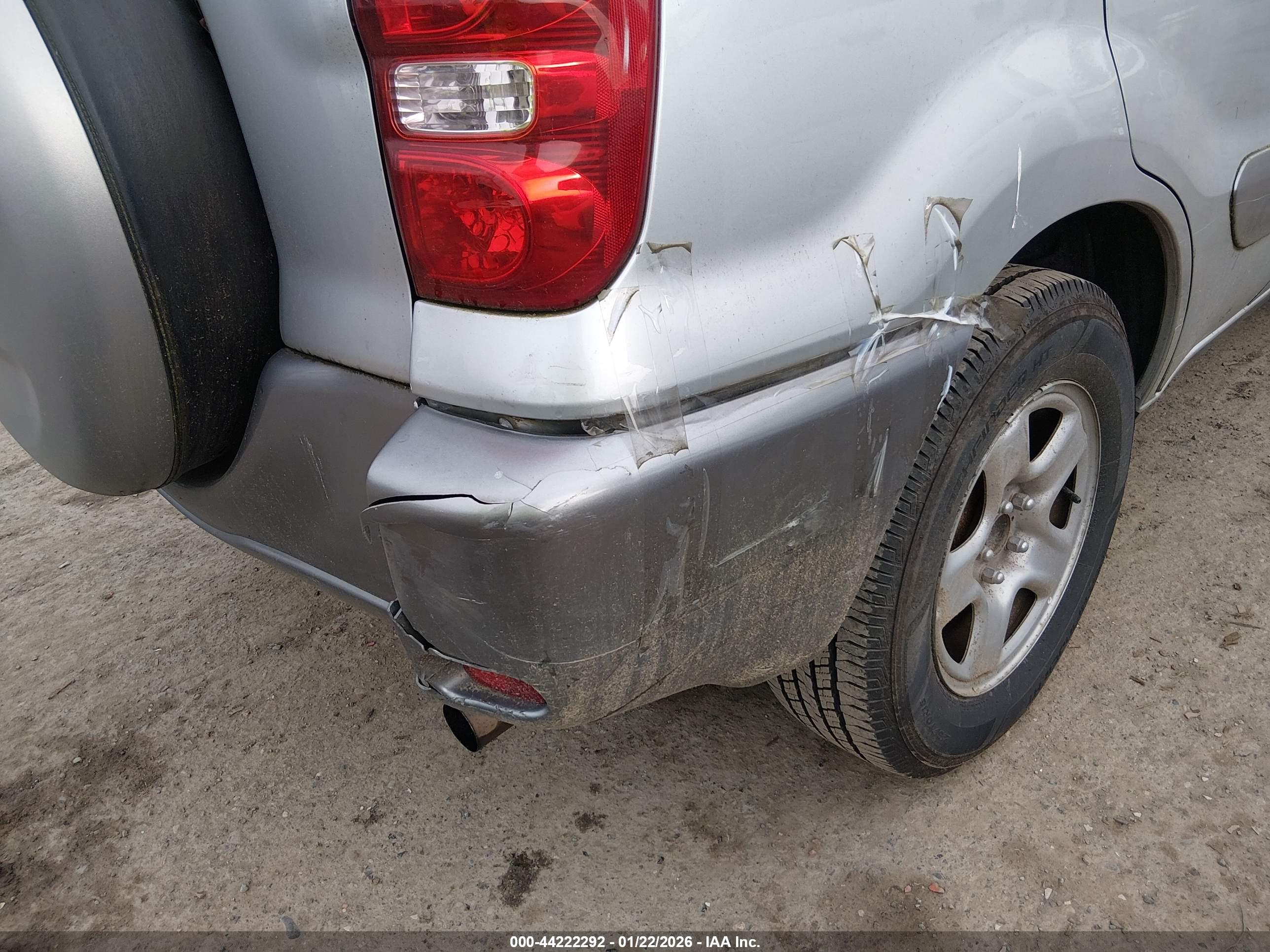 TOYOTA RAV4 image 6