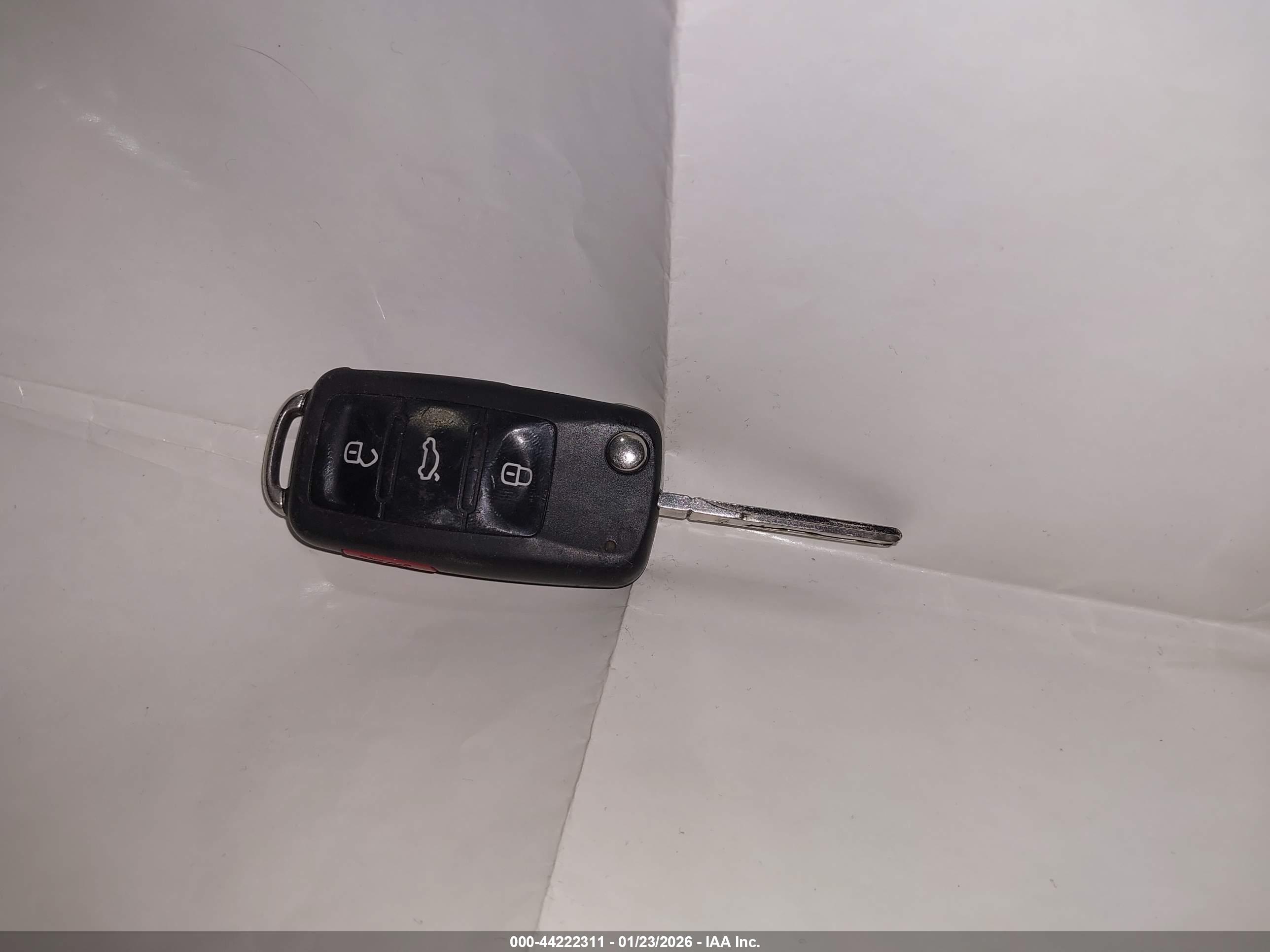 VOLKSWAGEN GOLF image 11