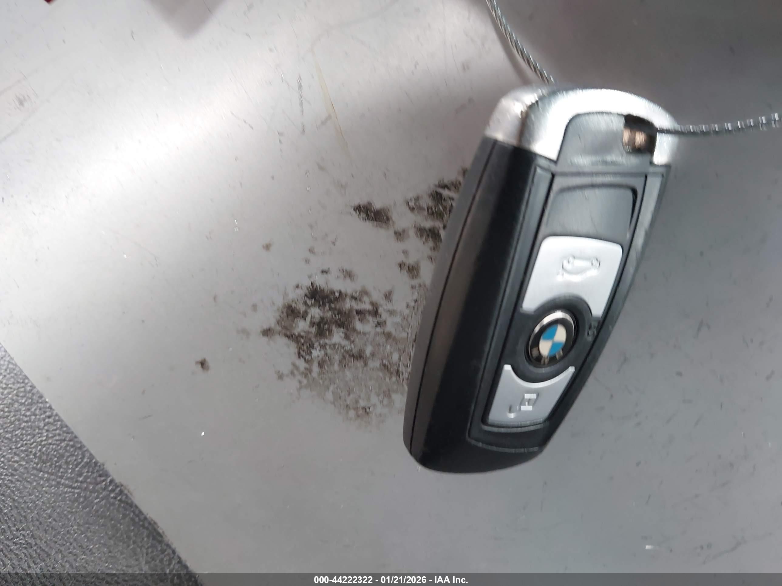 BMW 328I image 11