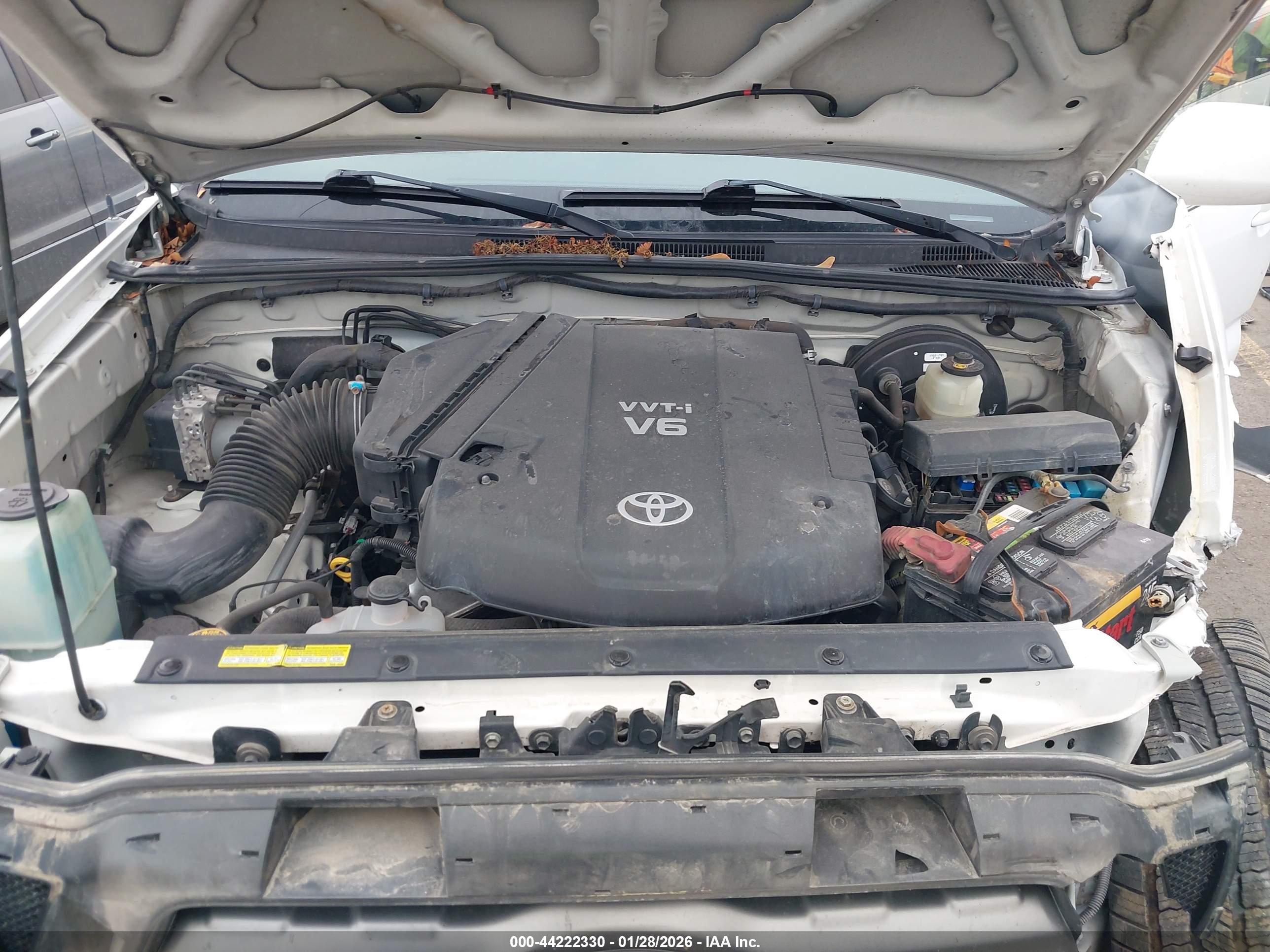 TOYOTA TACOMA image 10