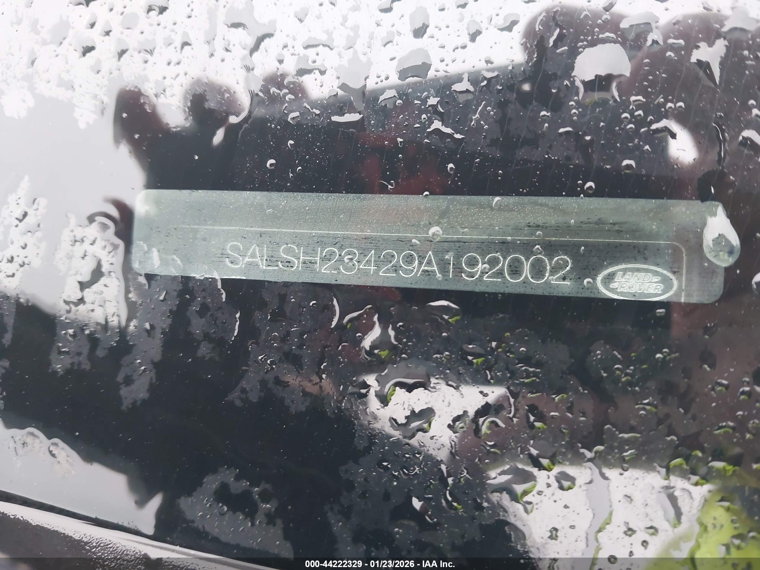 LAND ROVER image 9