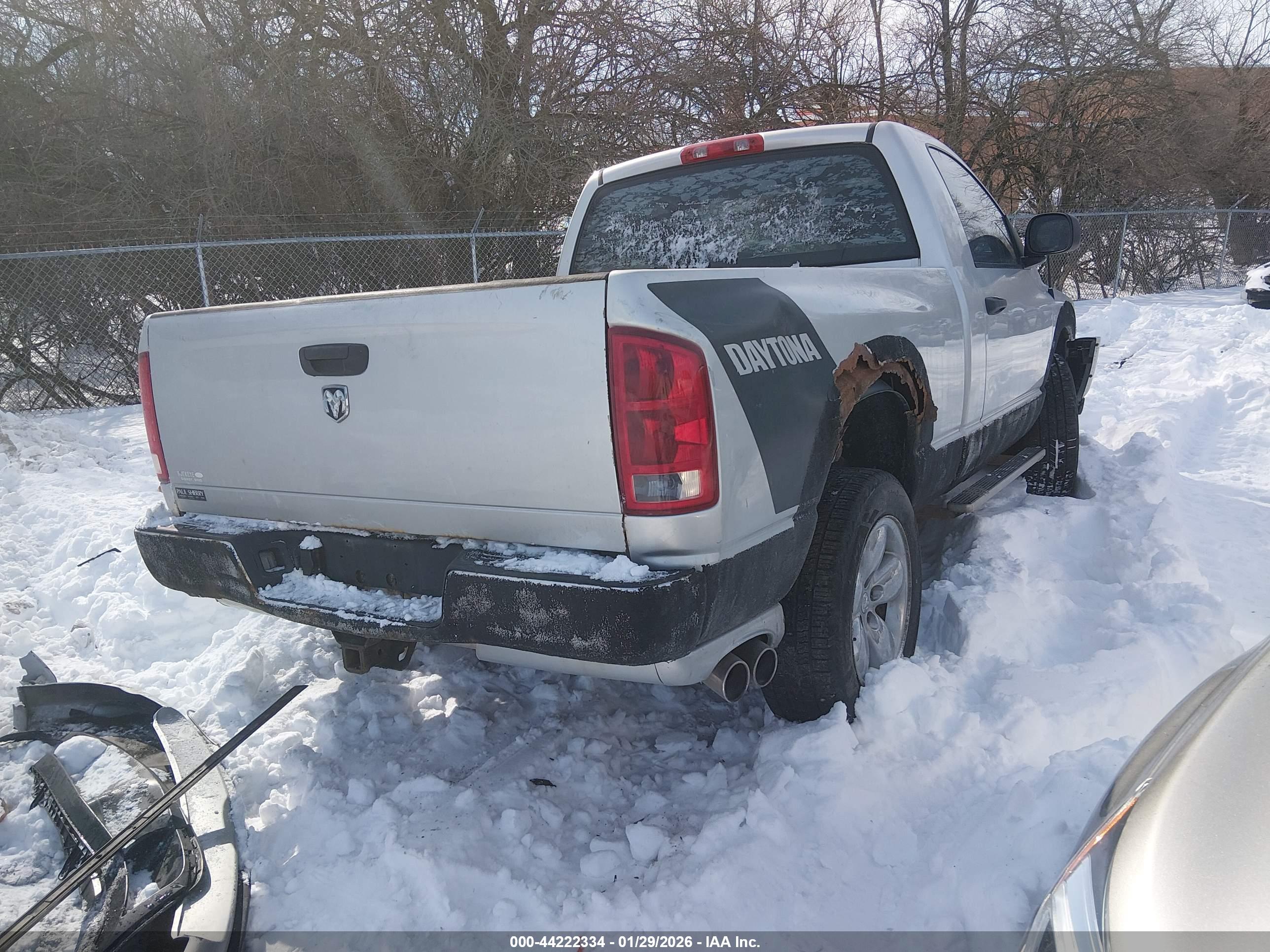 DODGE RAM image 4