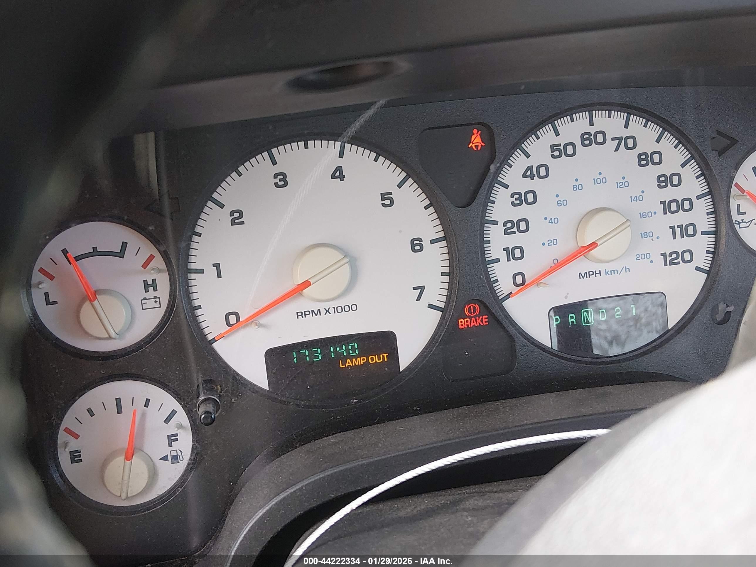 DODGE RAM image 7