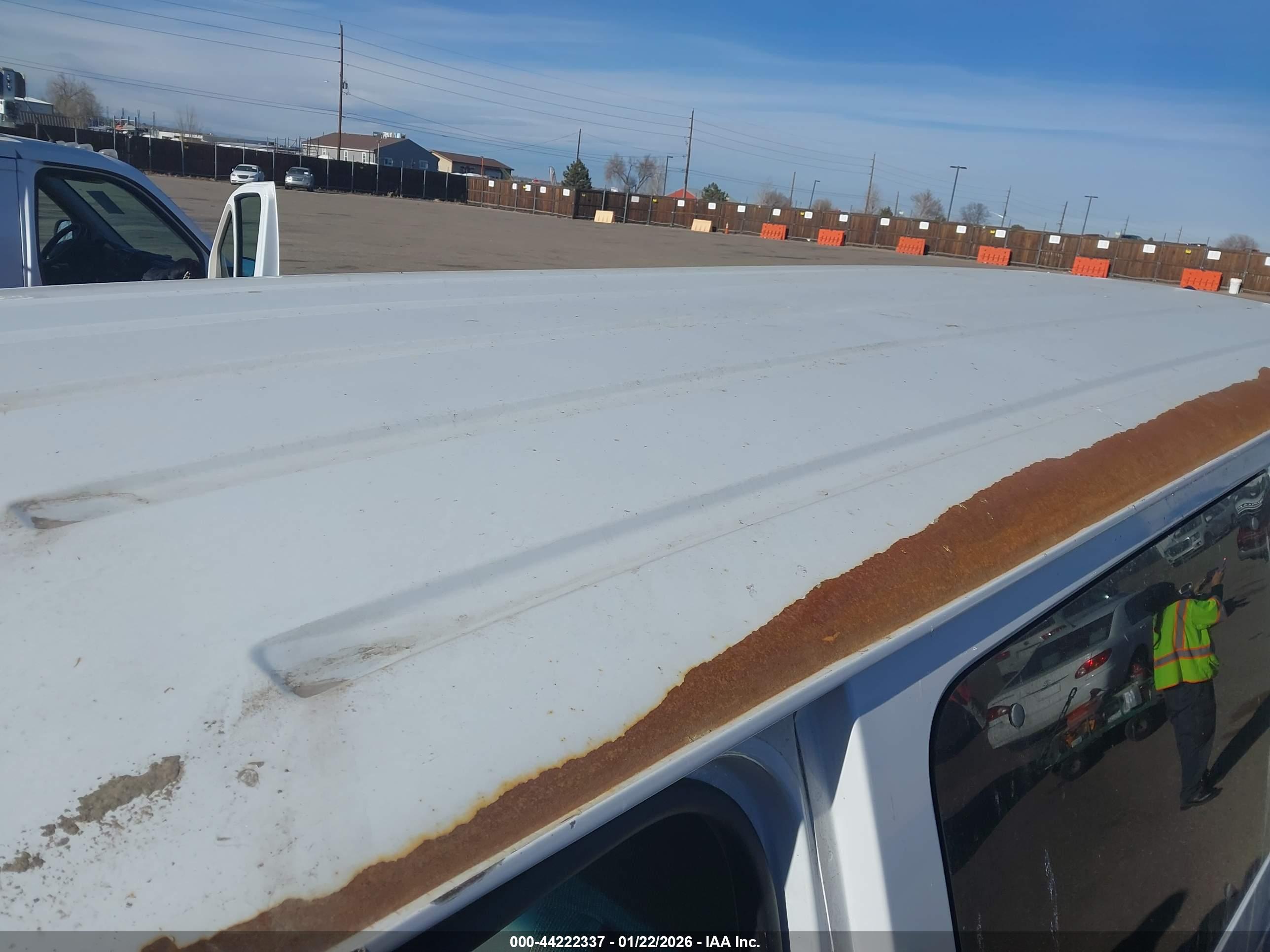 FORD E-350 image 6