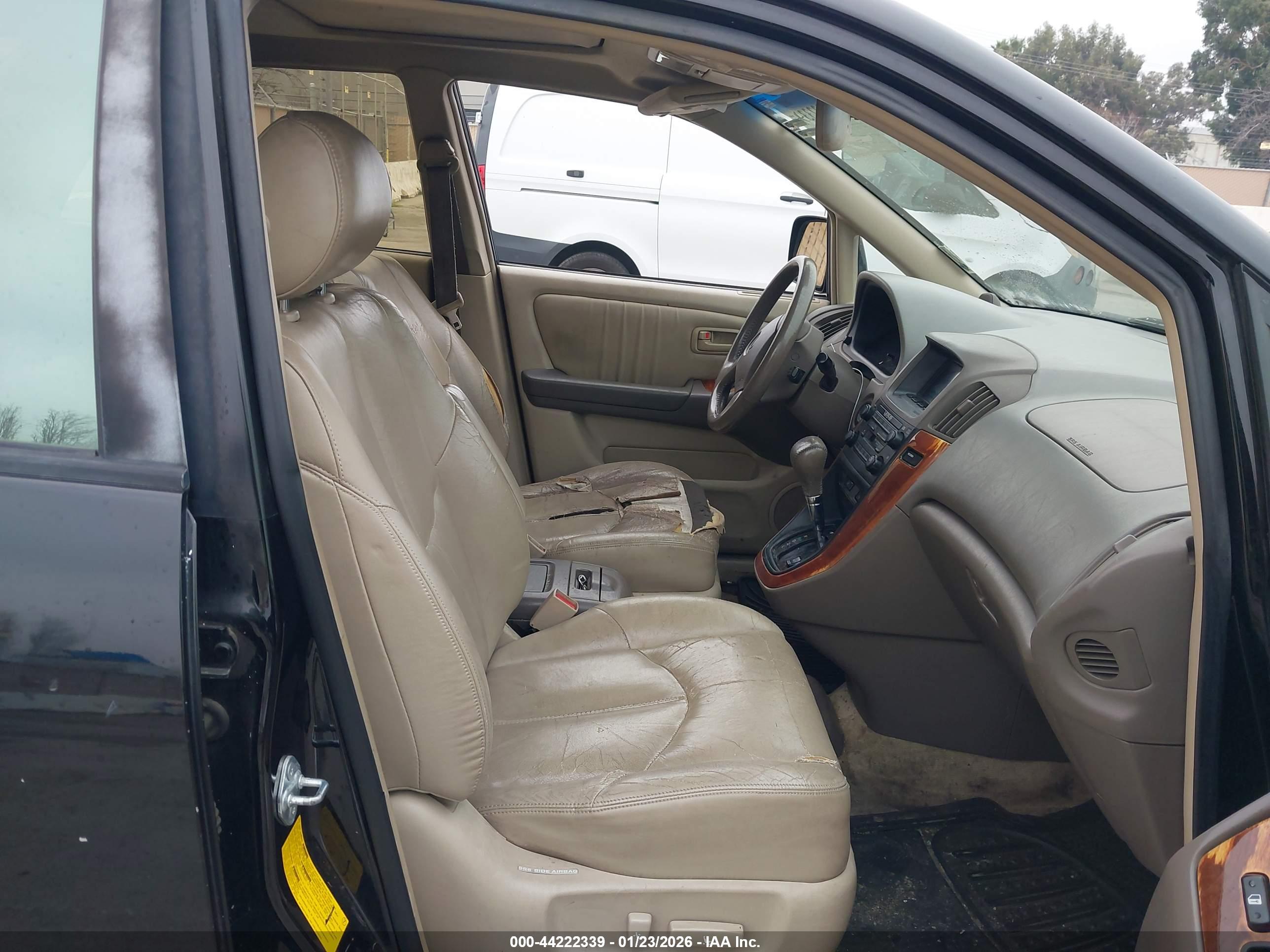 LEXUS RX image 5