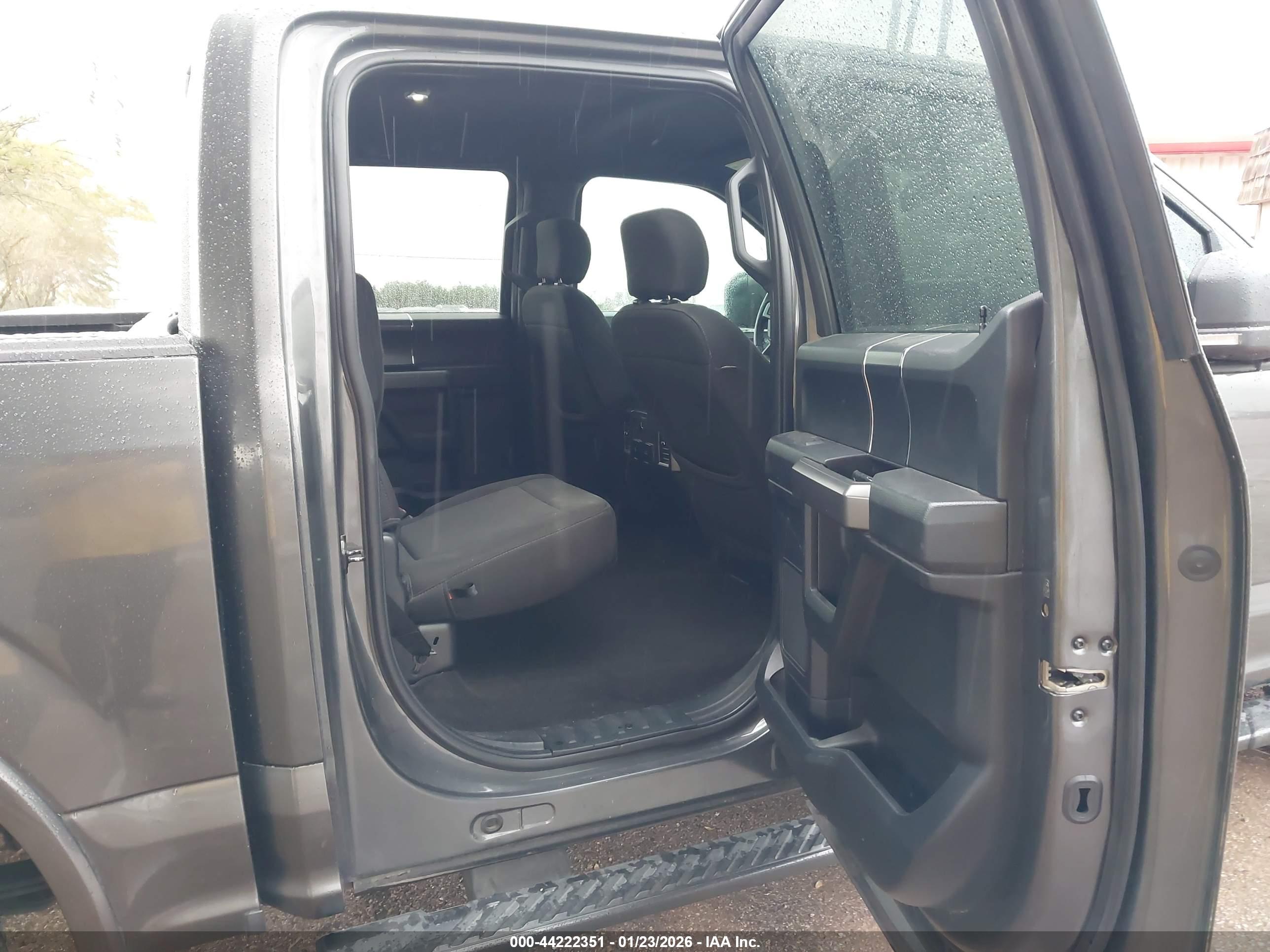 FORD F-150 image 8