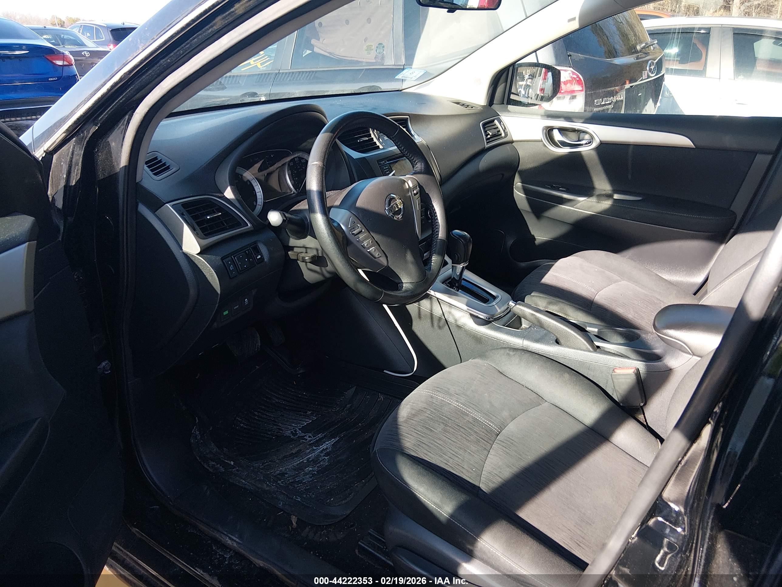 NISSAN SENTRA image 5