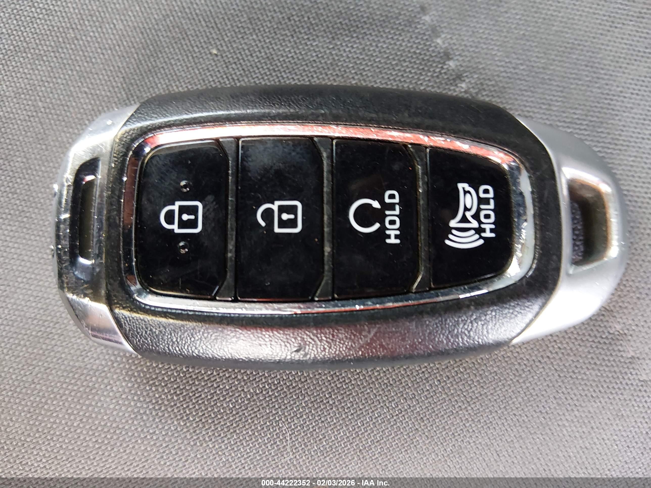 HYUNDAI KONA image 11