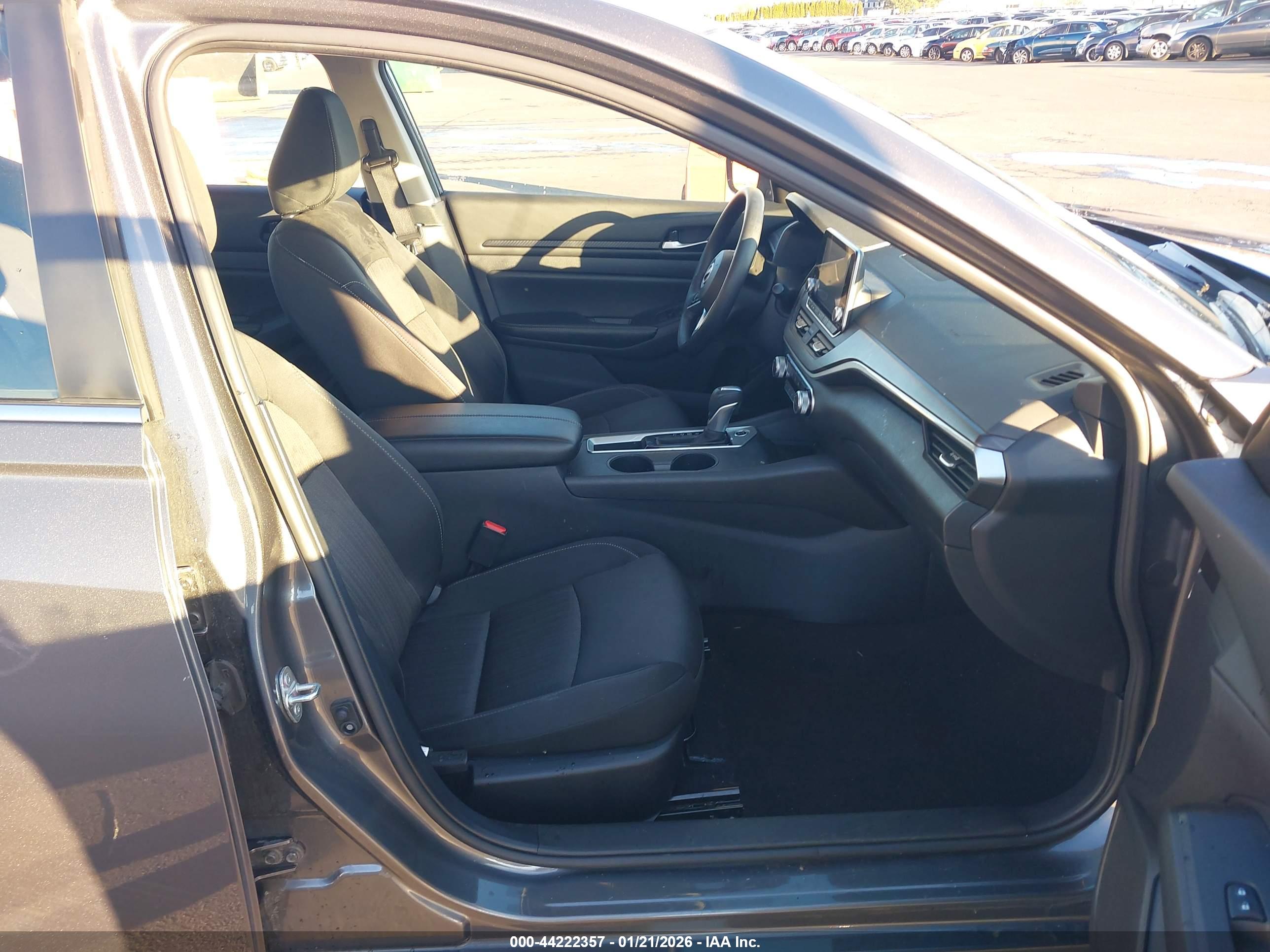 NISSAN ALTIMA image 5
