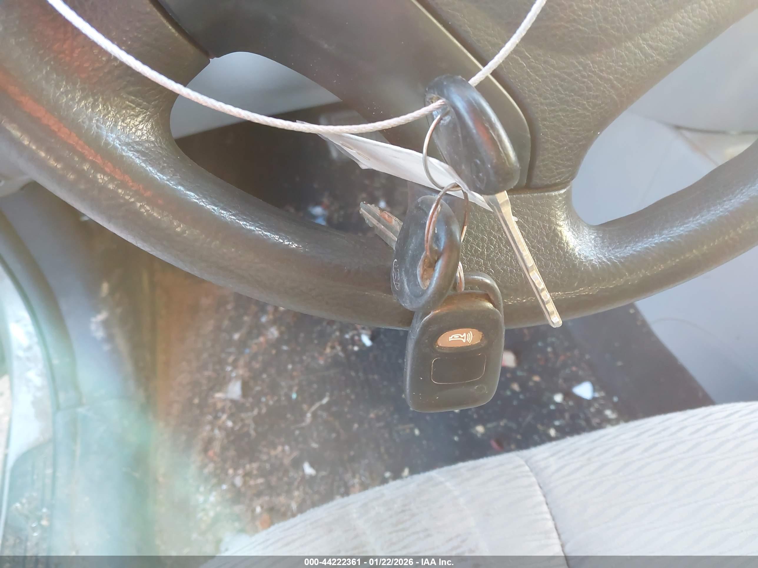 HYUNDAI SANTA image 11