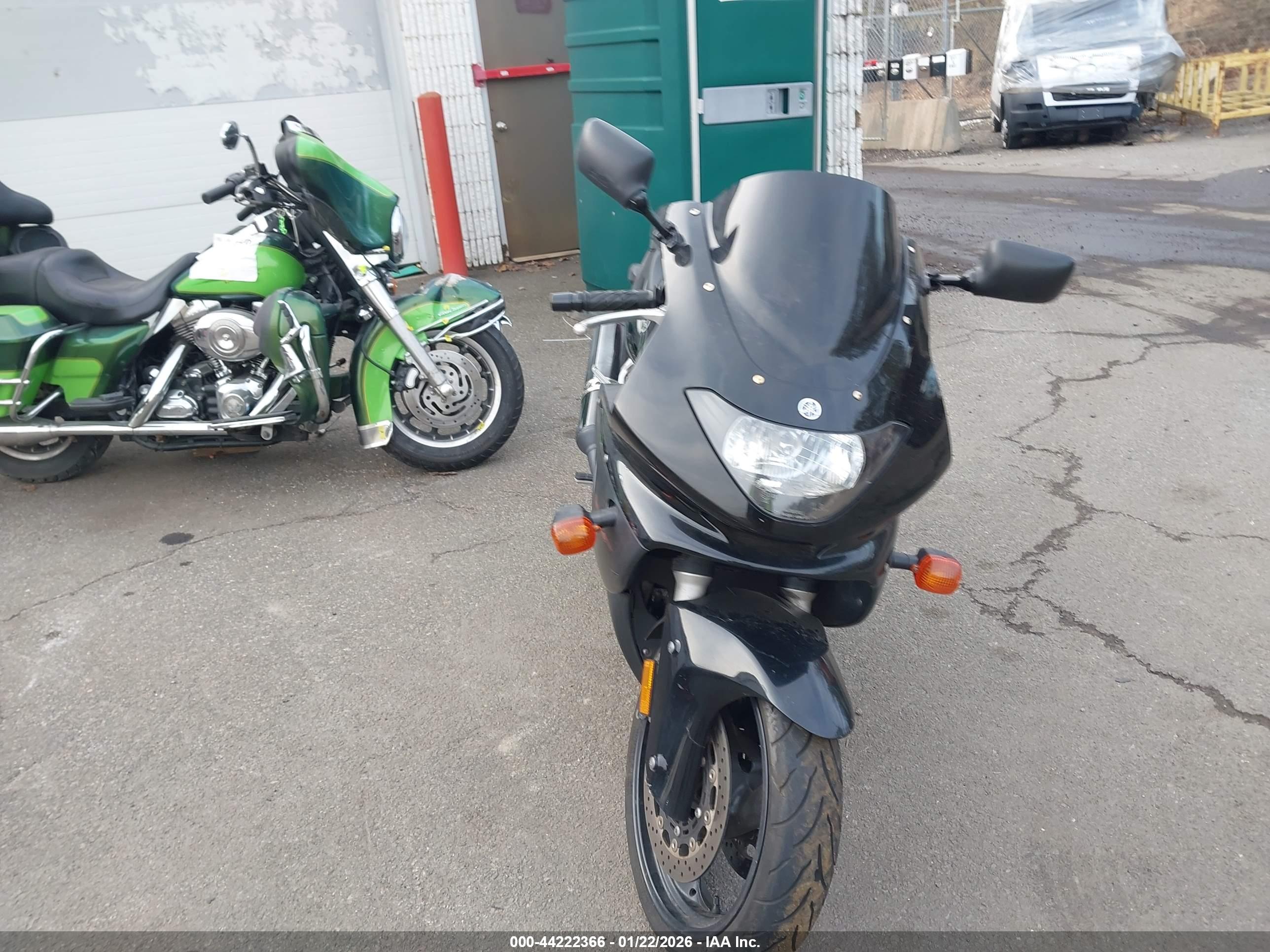 YAMAHA YZF600 image 5