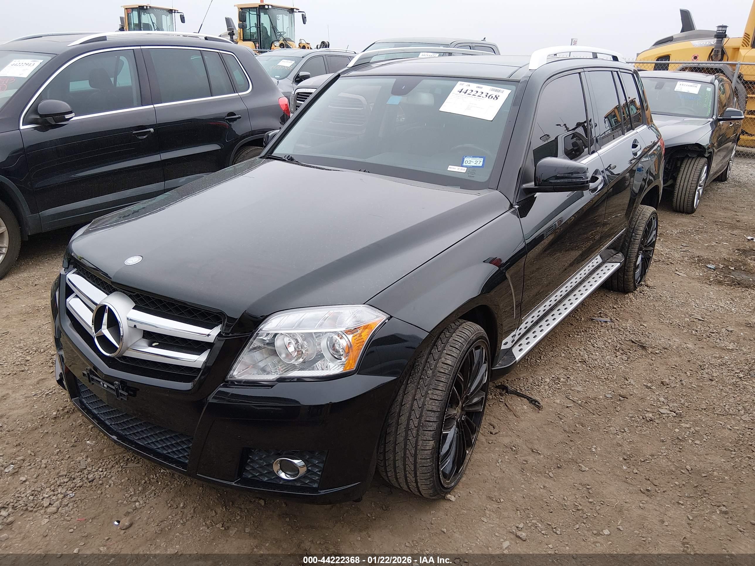 MERCEDES-BENZ GLK image 2