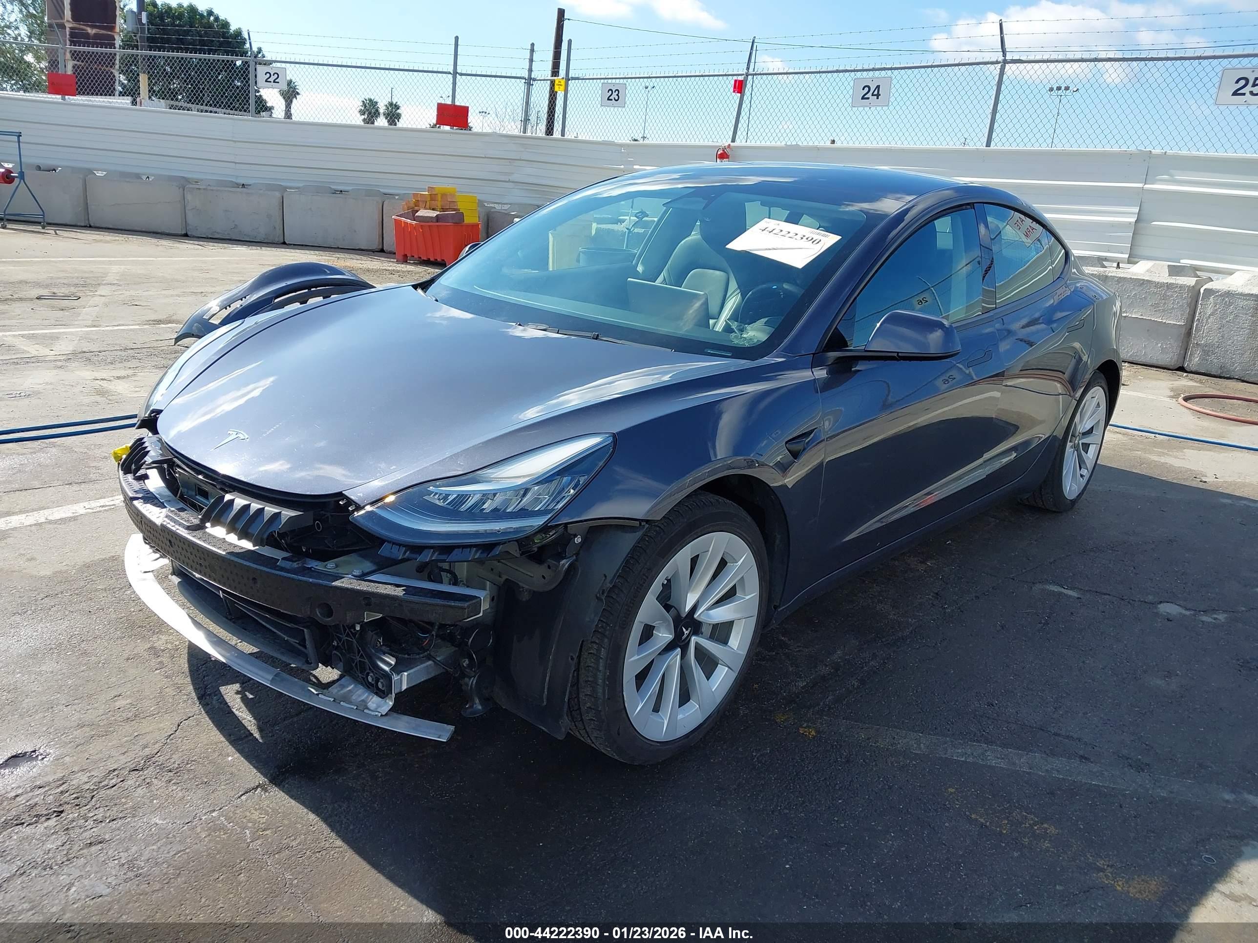 TESLA MODEL image 2