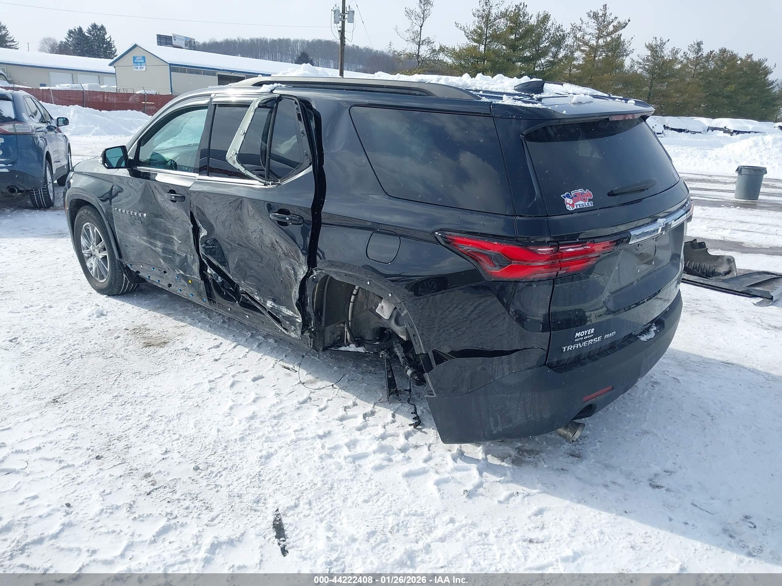 CHEVROLET TRAVERSE image 3