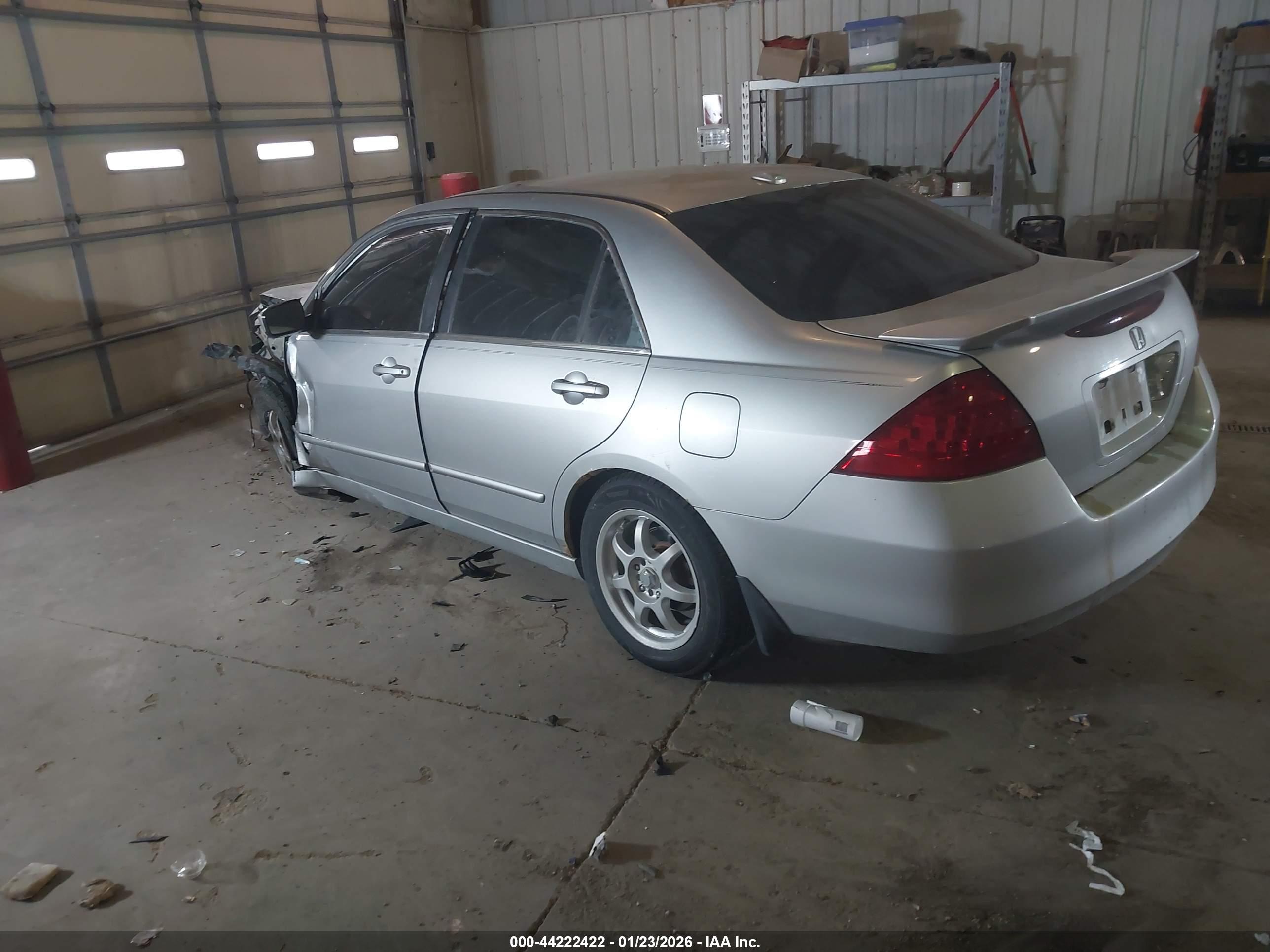 HONDA ACCORD image 3