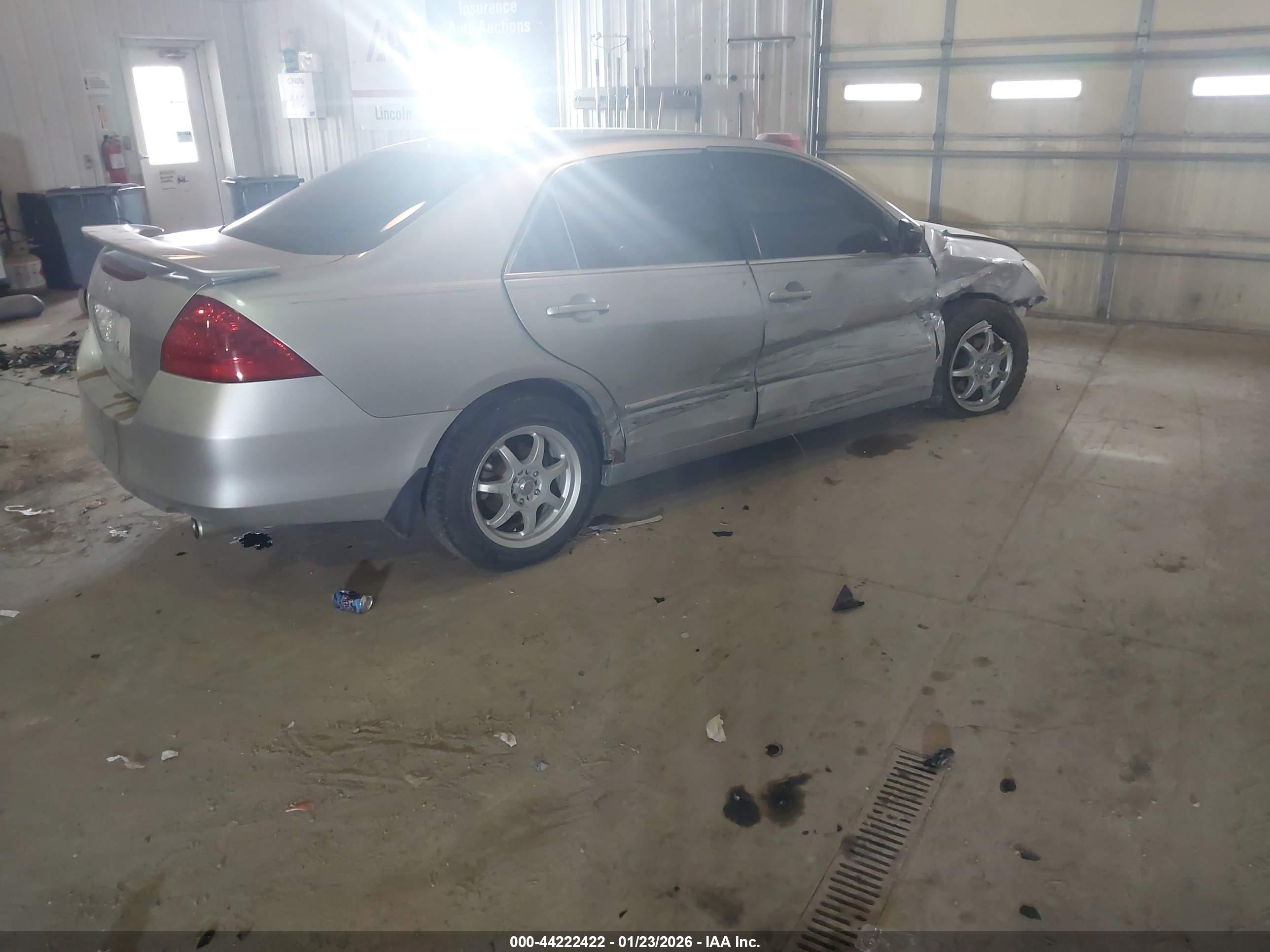 HONDA ACCORD image 4